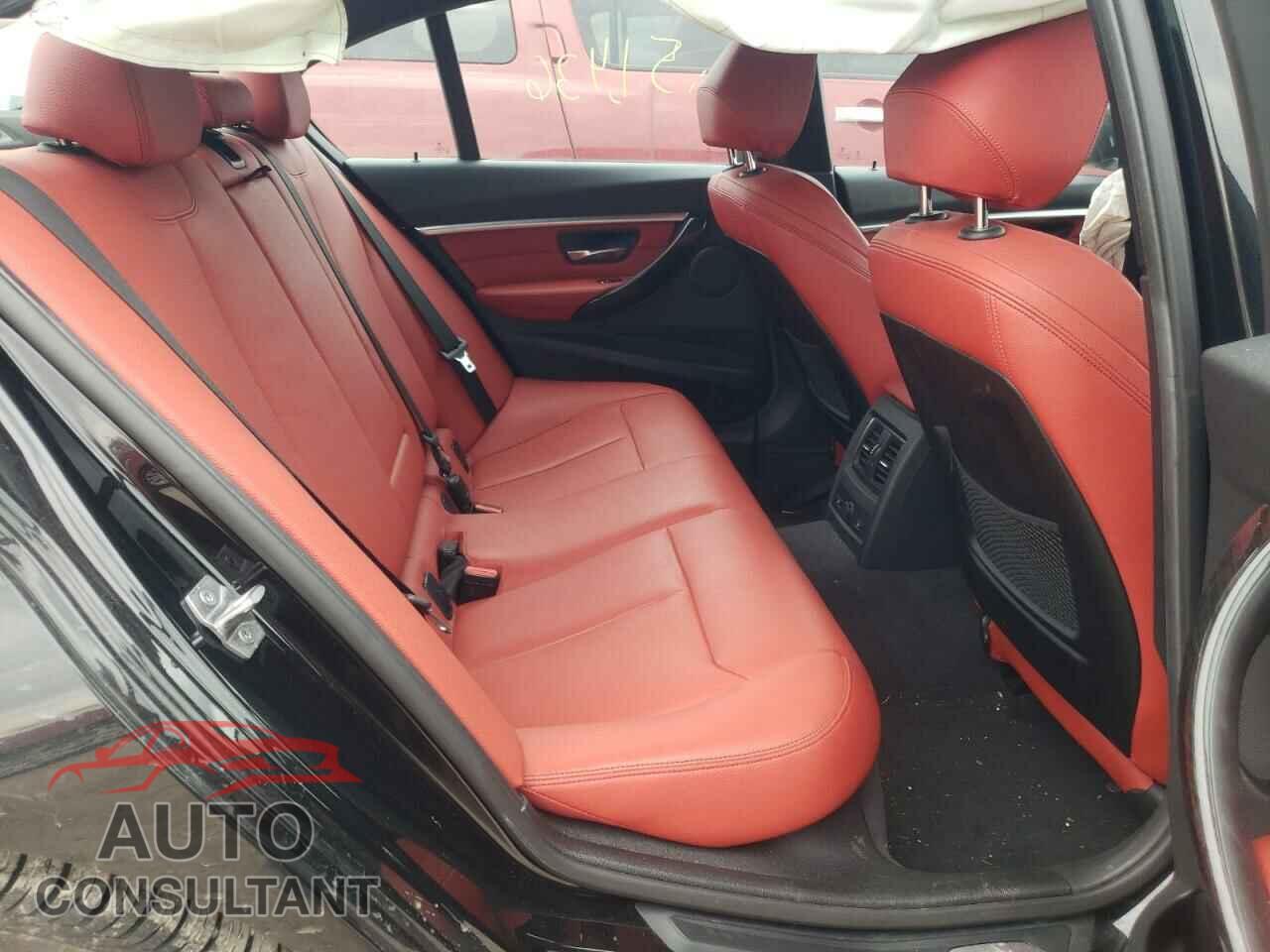 BMW 3 SERIES 2016 - WBA8E3G54GNU00788