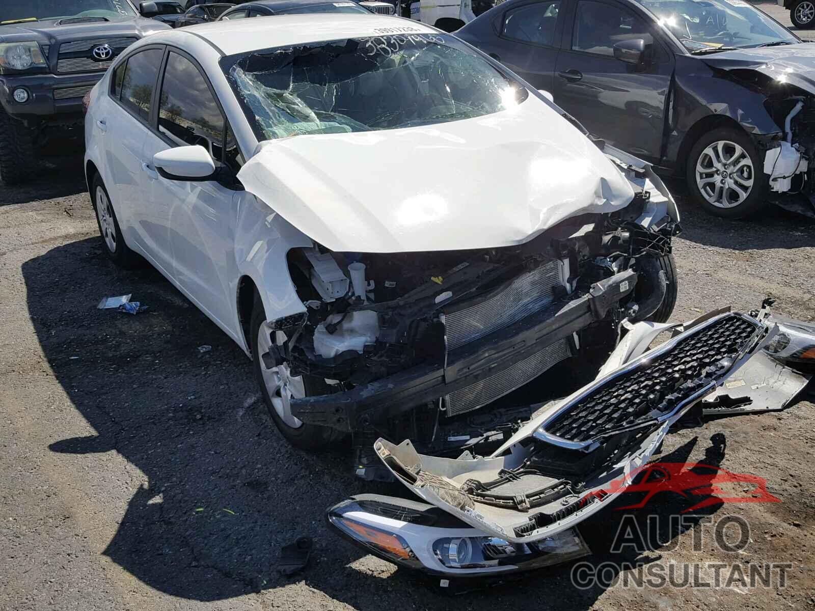 KIA FORTE 2018 - 3KPFK4A73JE205375