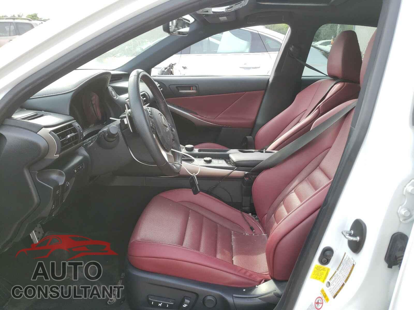 LEXUS IS 2018 - JTHBA1D25J5066747