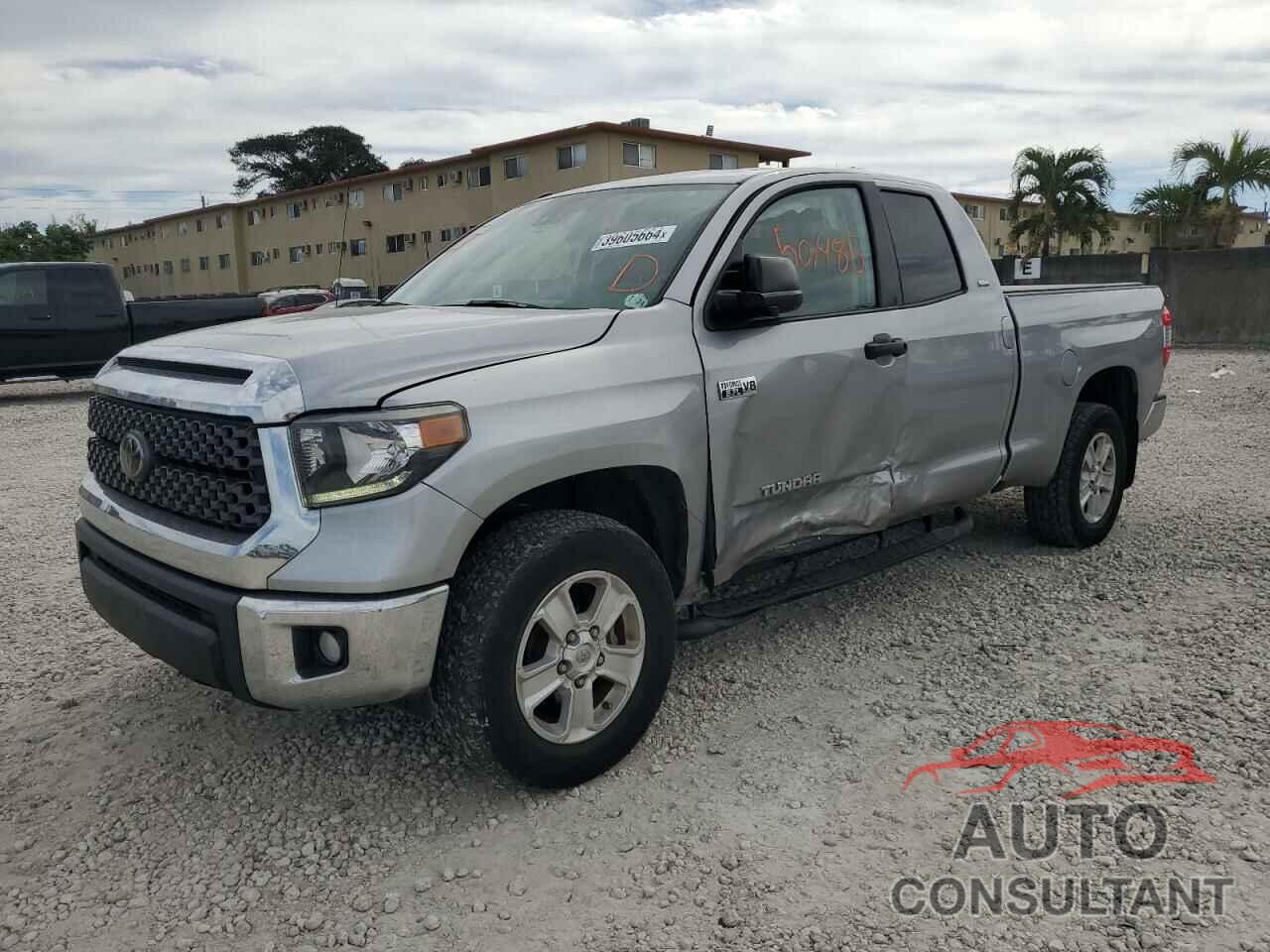 TOYOTA TUNDRA 2019 - 5TFUY5F17KX834509