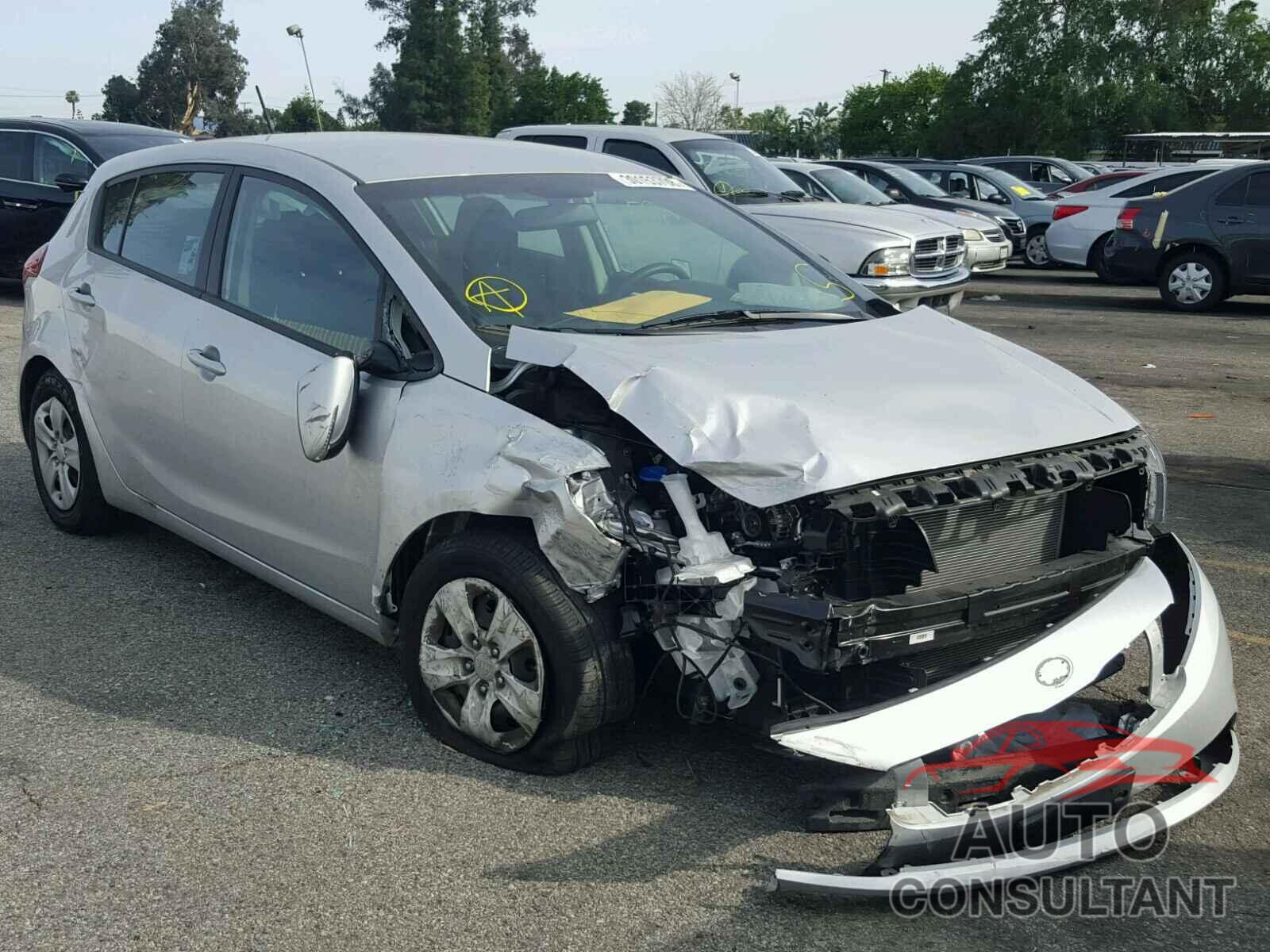 KIA FORTE 2017 - KNAFK5A89H5697346