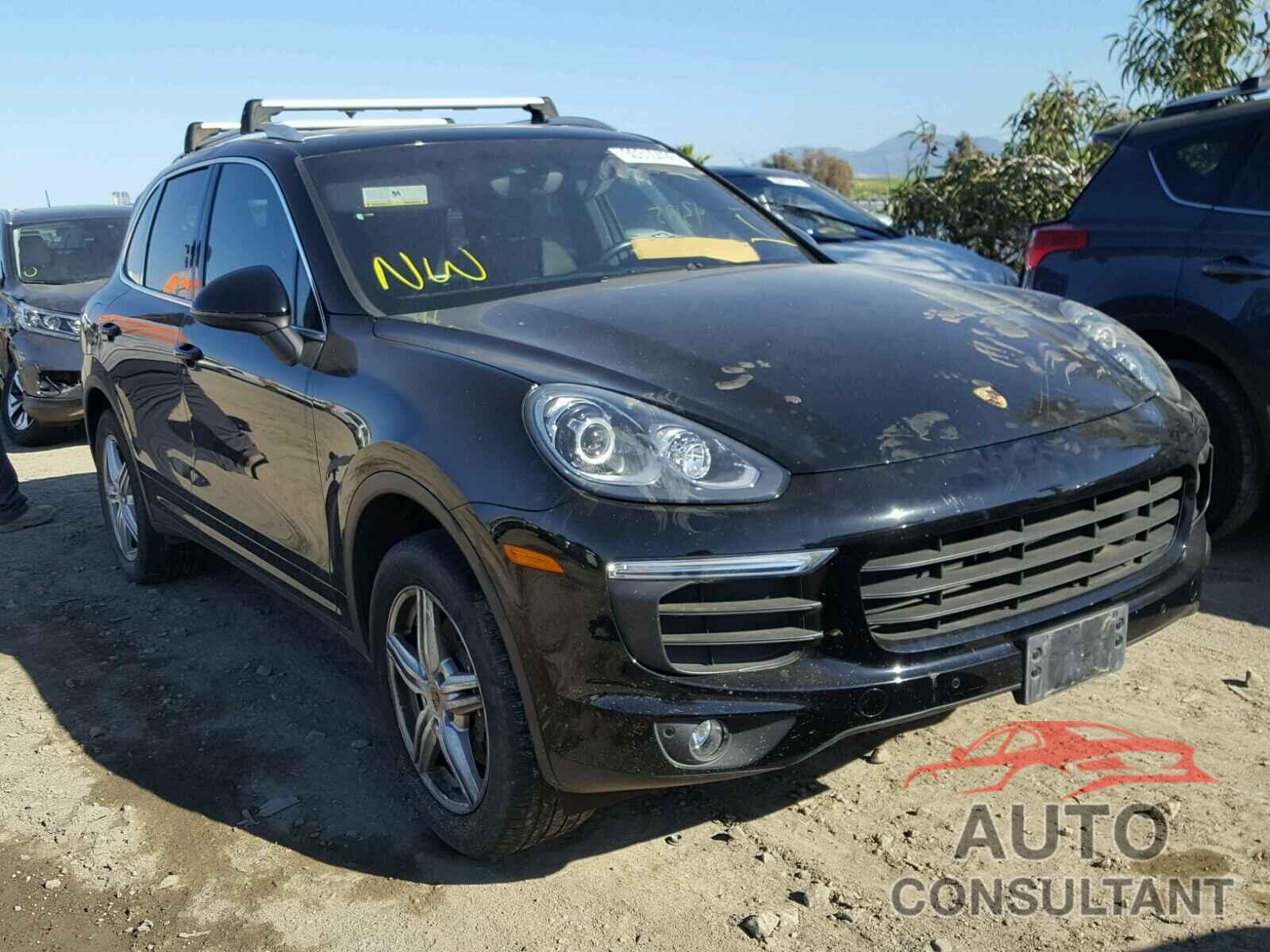 PORSCHE CAYENNE 2016 - WP1AA2A21GLA09374