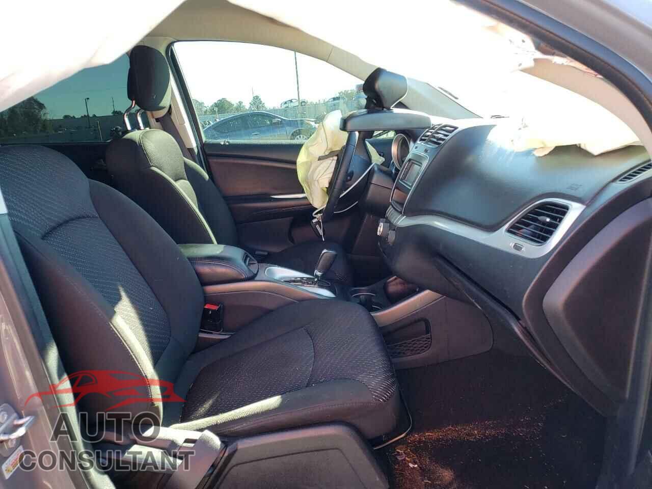 DODGE JOURNEY 2019 - 3C4PDCBB0KT789727
