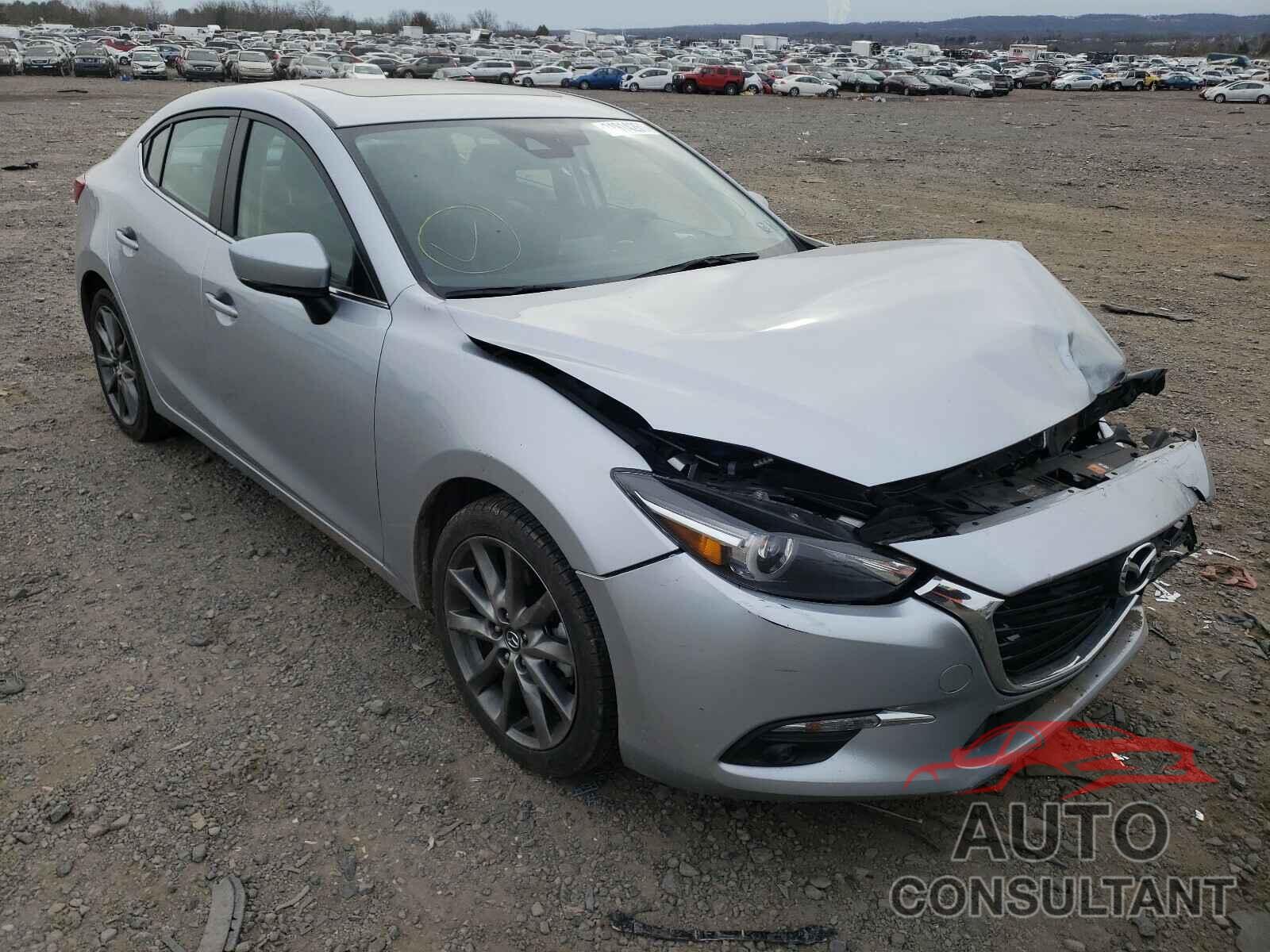 MAZDA 3 2018 - 3MZBN1W39JM258742