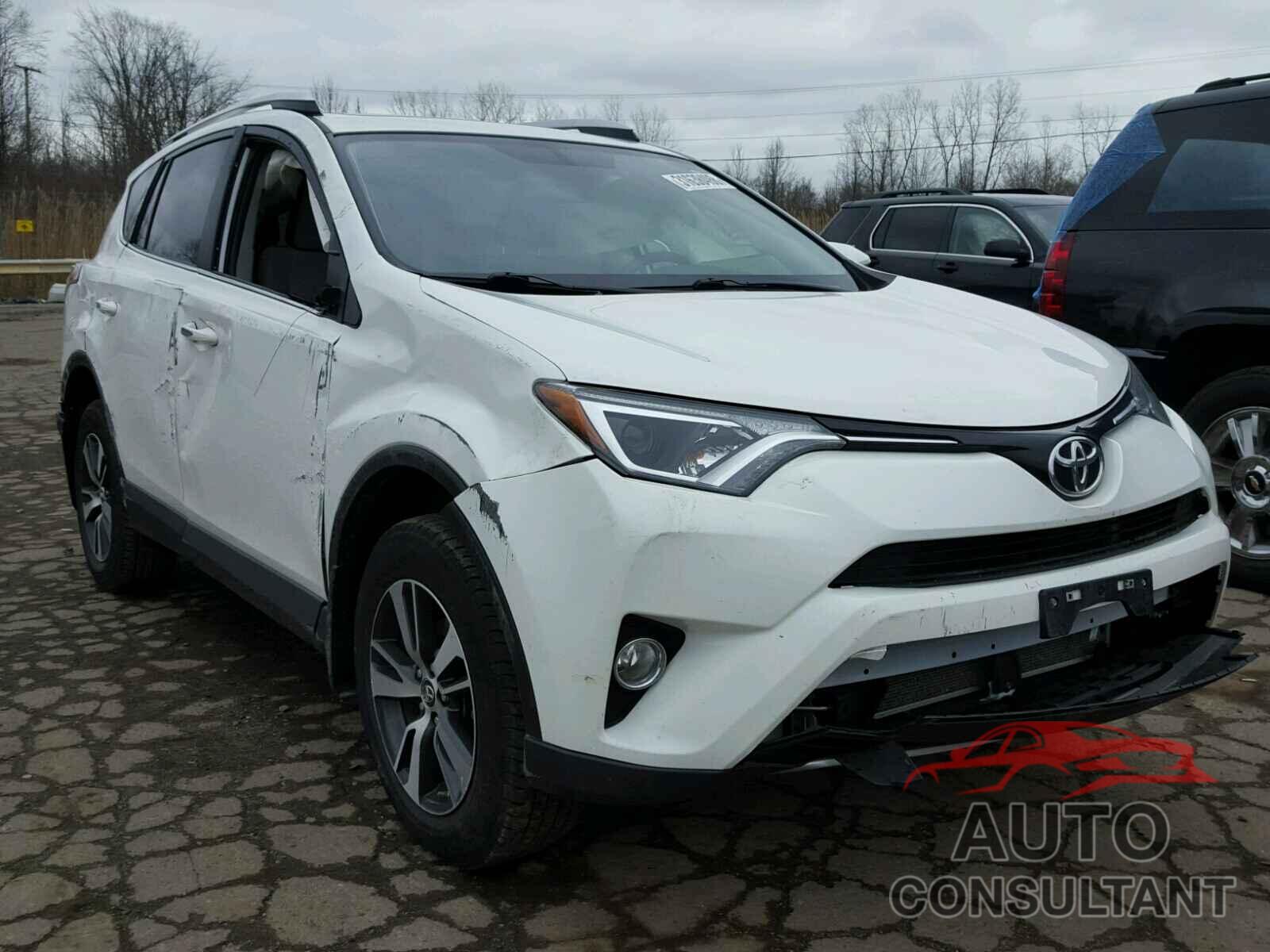 TOYOTA RAV4 2016 - JTMRFREV7GJ102138