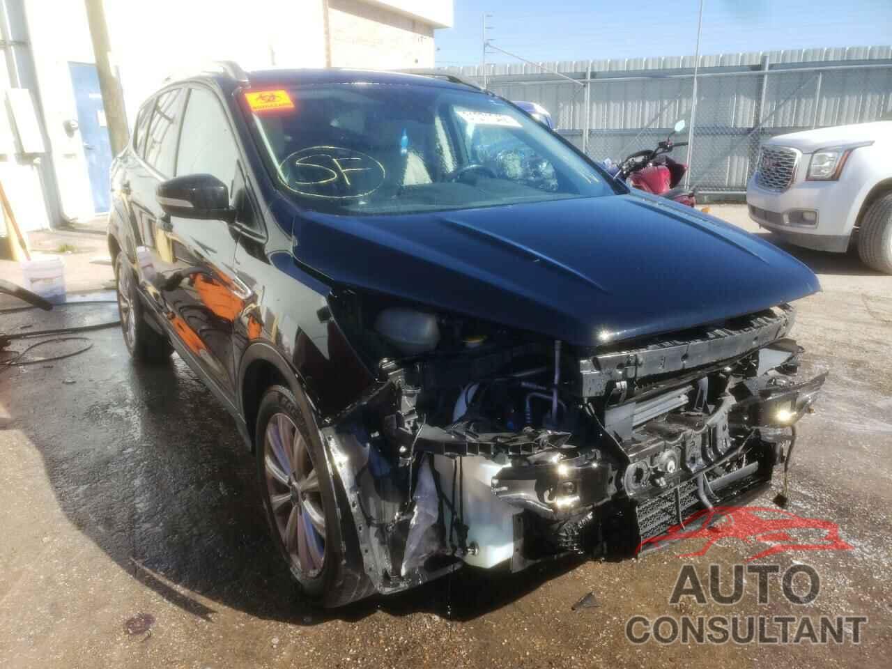 FORD ESCAPE 2017 - 1FMCU0J93HUC28850