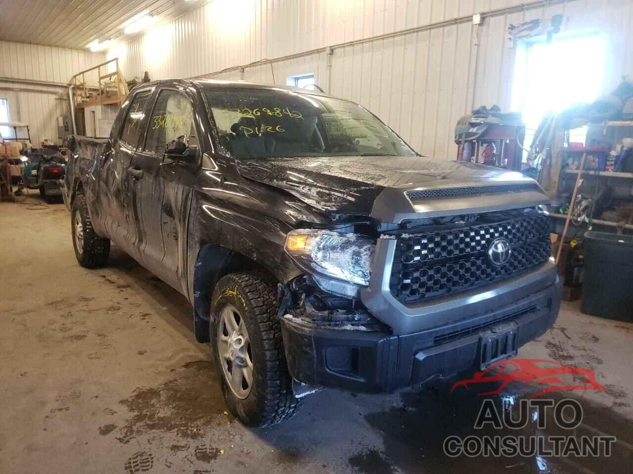 TOYOTA TUNDRA 2019 - 5TFUM5F16KX082569