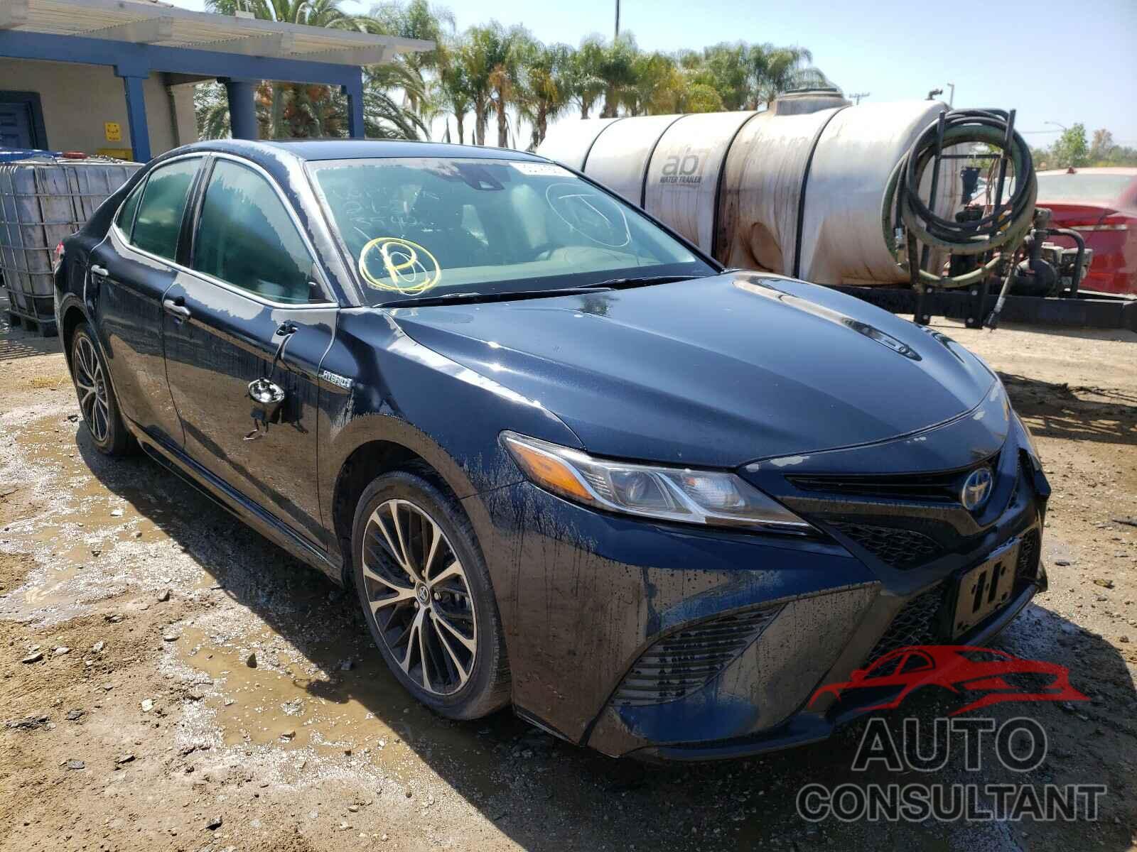 TOYOTA CAMRY 2019 - 4T1B21HK8KU013391