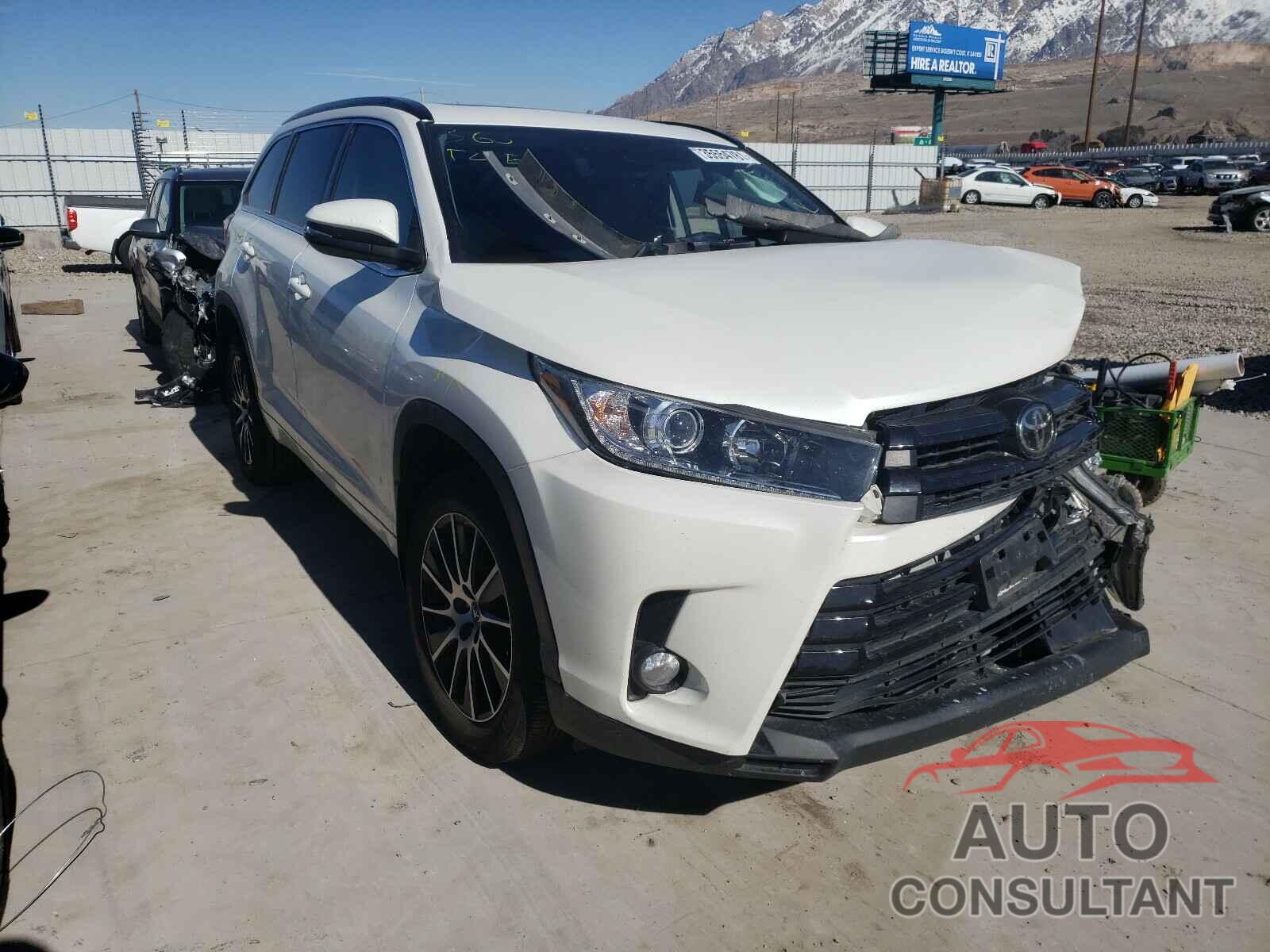 TOYOTA HIGHLANDER 2018 - 5TDJZRFH3JS543434