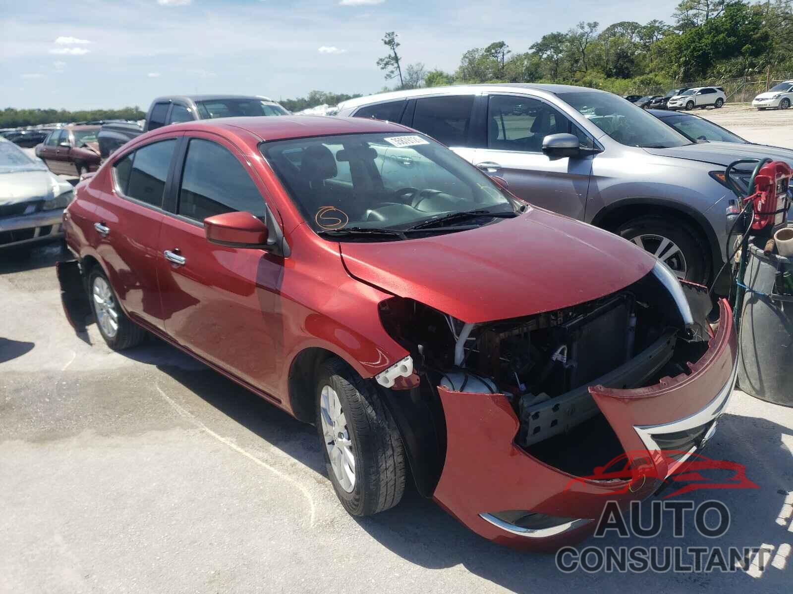 NISSAN VERSA 2018 - 3N1CN7AP1JL871404