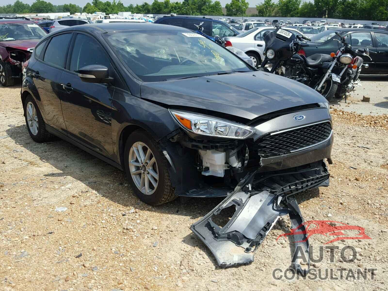 FORD FOCUS 2015 - 1FADP3K22FL219973