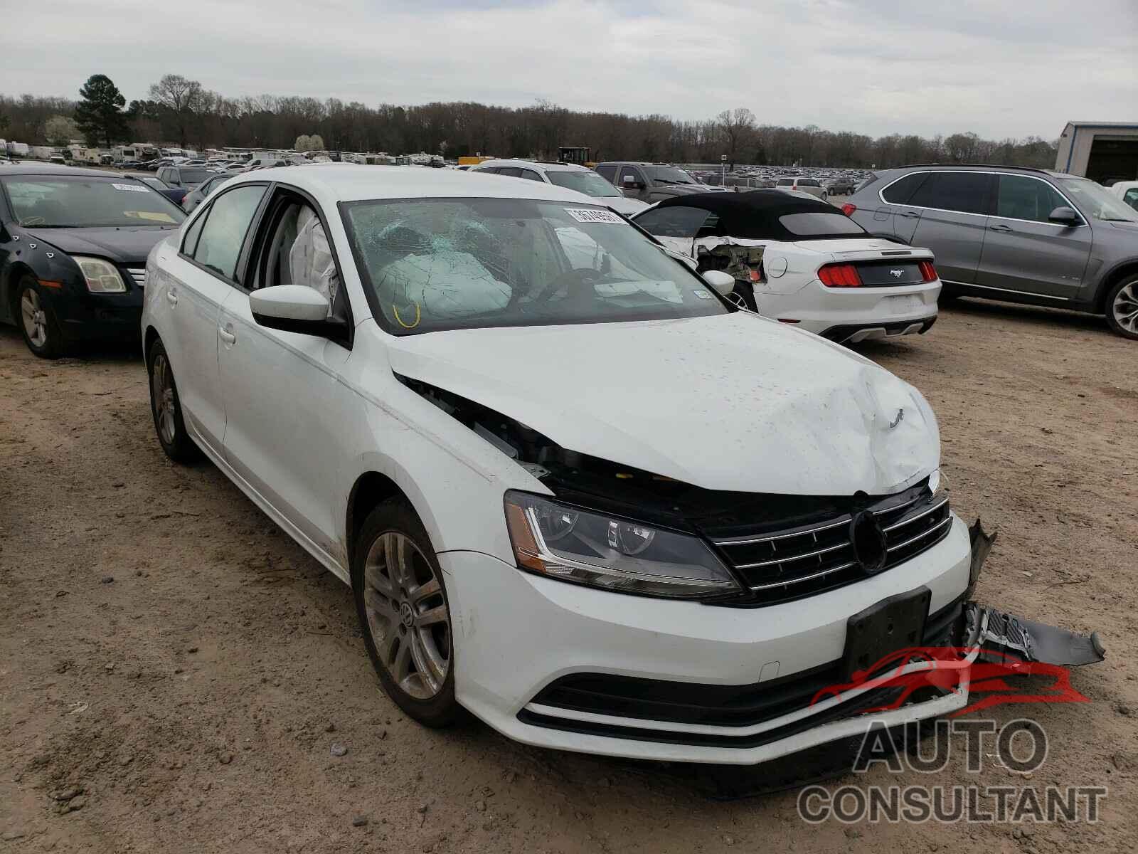 VOLKSWAGEN JETTA 2018 - 3VW2B7AJ8JM243280