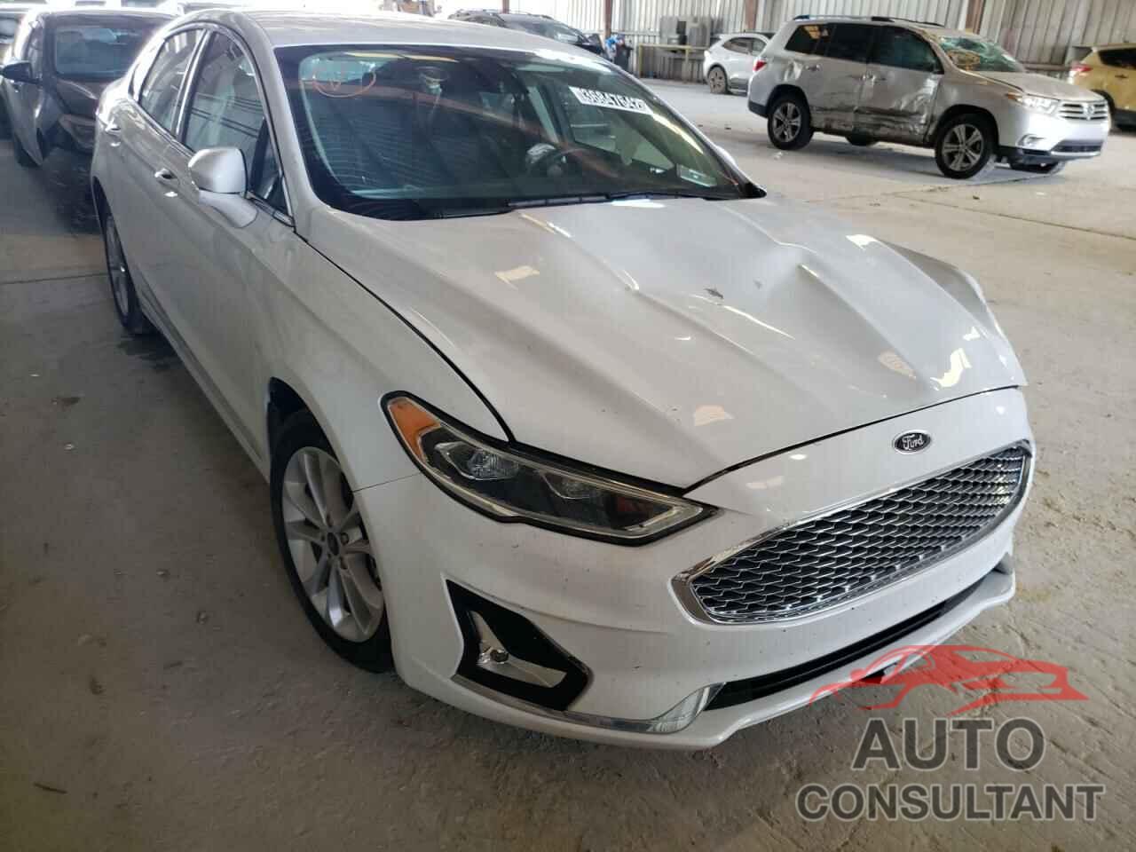 FORD FUSION 2020 - 3FA6P0SU1LR133365