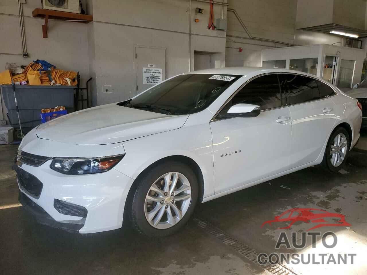 CHEVROLET MALIBU 2017 - 1G1ZE5ST5HF188920