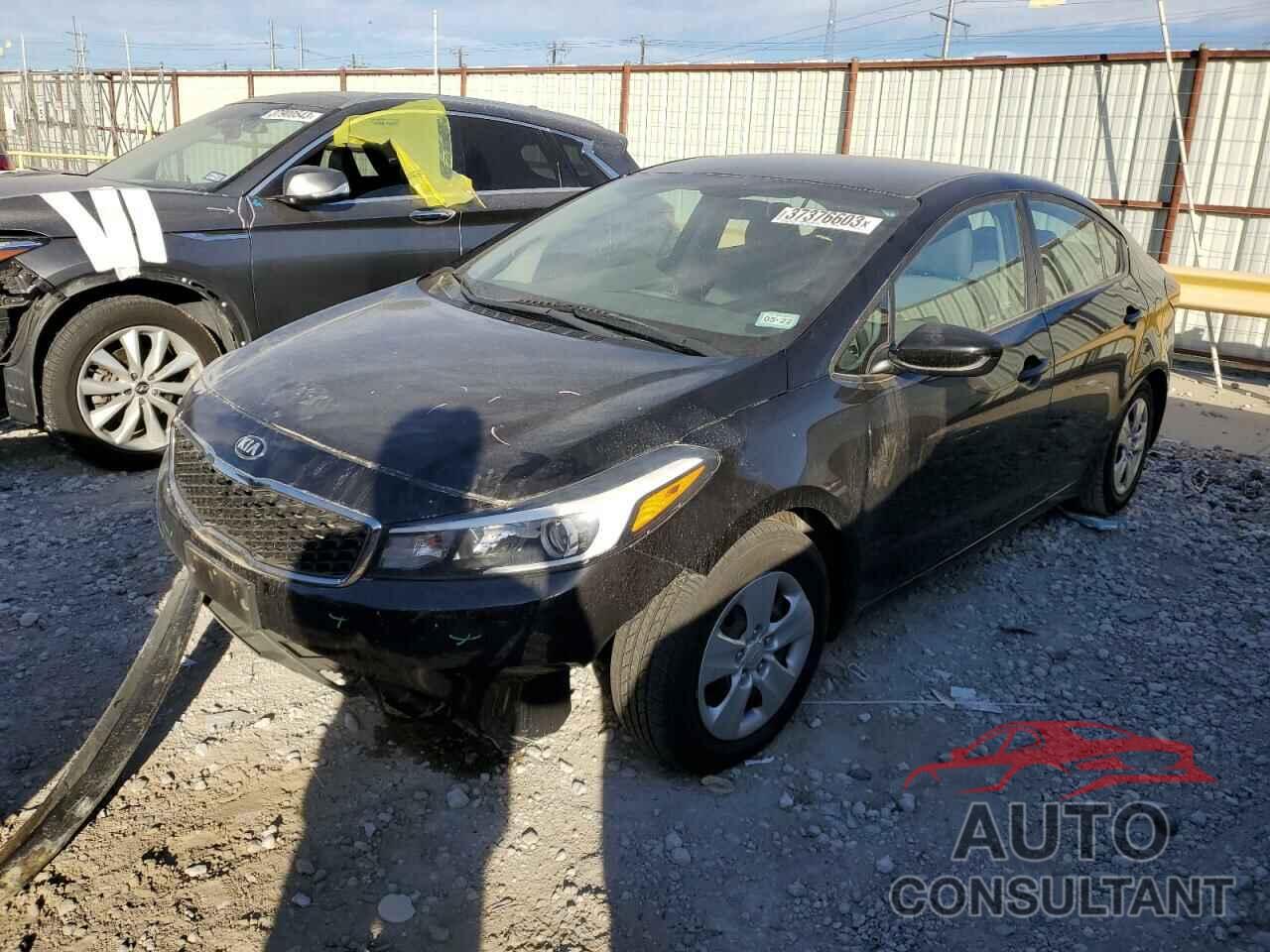 KIA FORTE 2018 - 3KPFK4A75JE226910