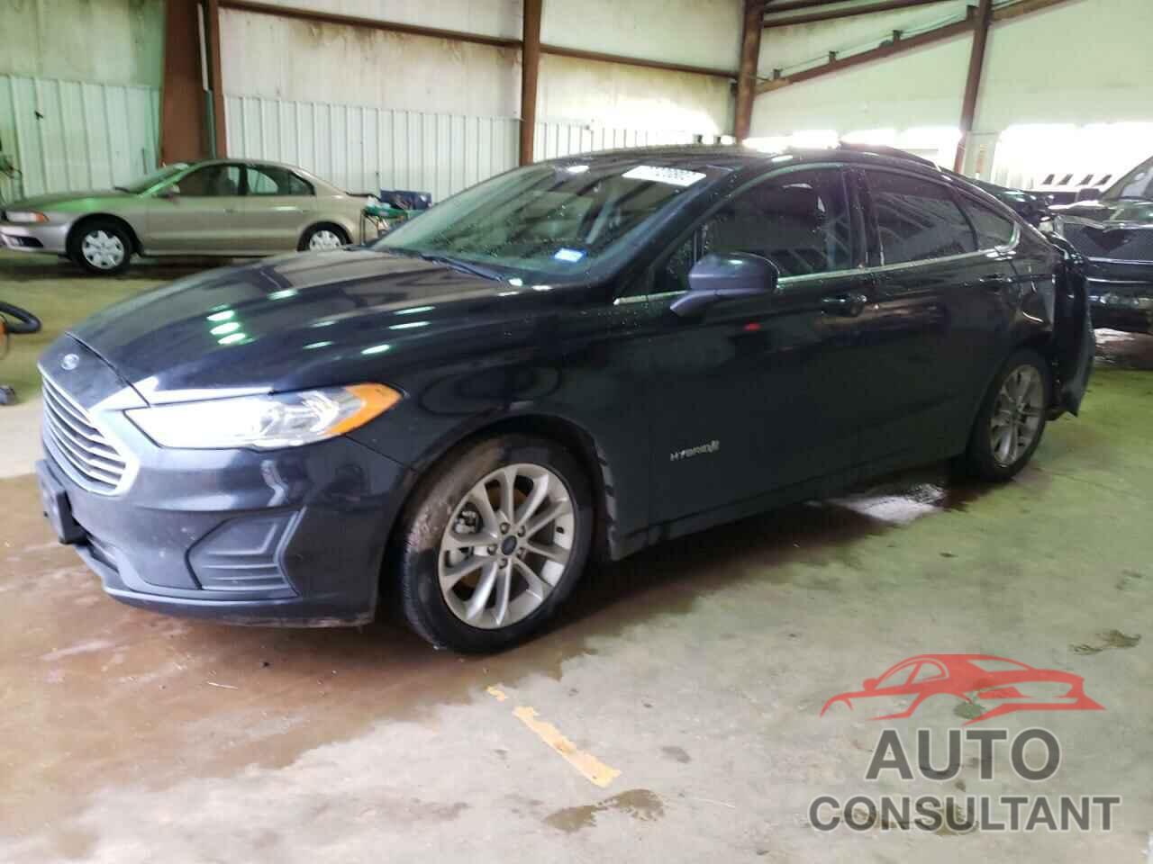 FORD FUSION 2019 - 3FA6P0LU0KR225158