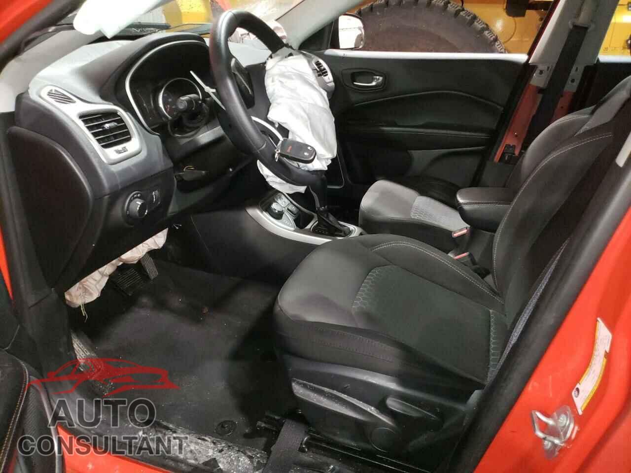JEEP COMPASS 2019 - 3C4NJDAB5KT599672