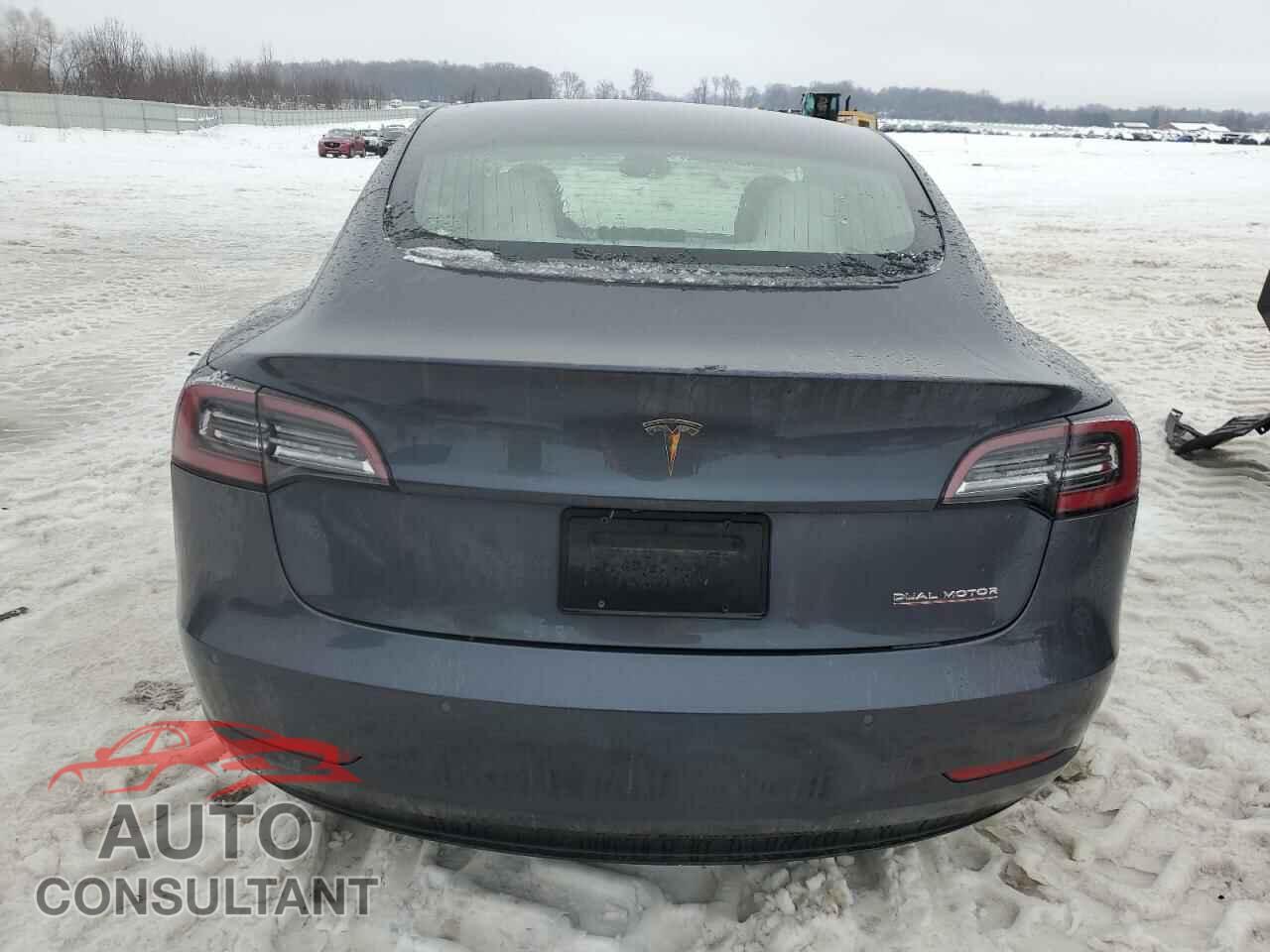 TESLA MODEL 3 2019 - 5YJ3E1EB2KF390831