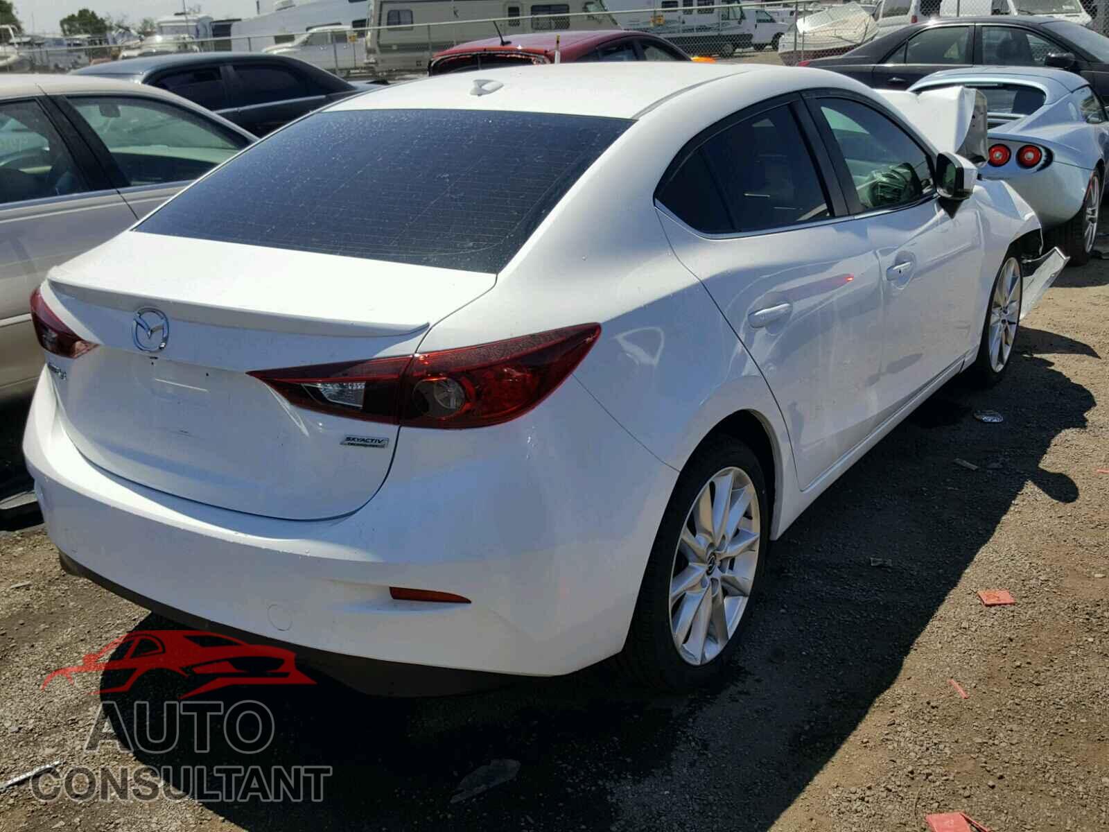 MAZDA 3 2017 - 3MZBN1W31HM134569
