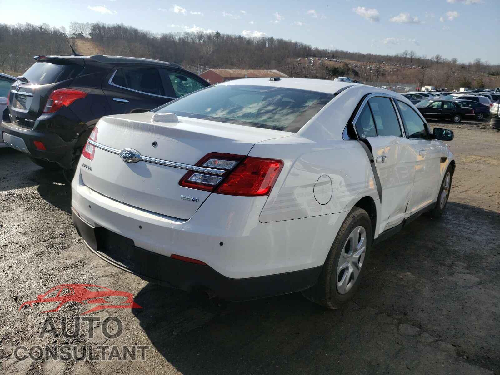 FORD TAURUS 2016 - 1FAHP2MK2GG128205