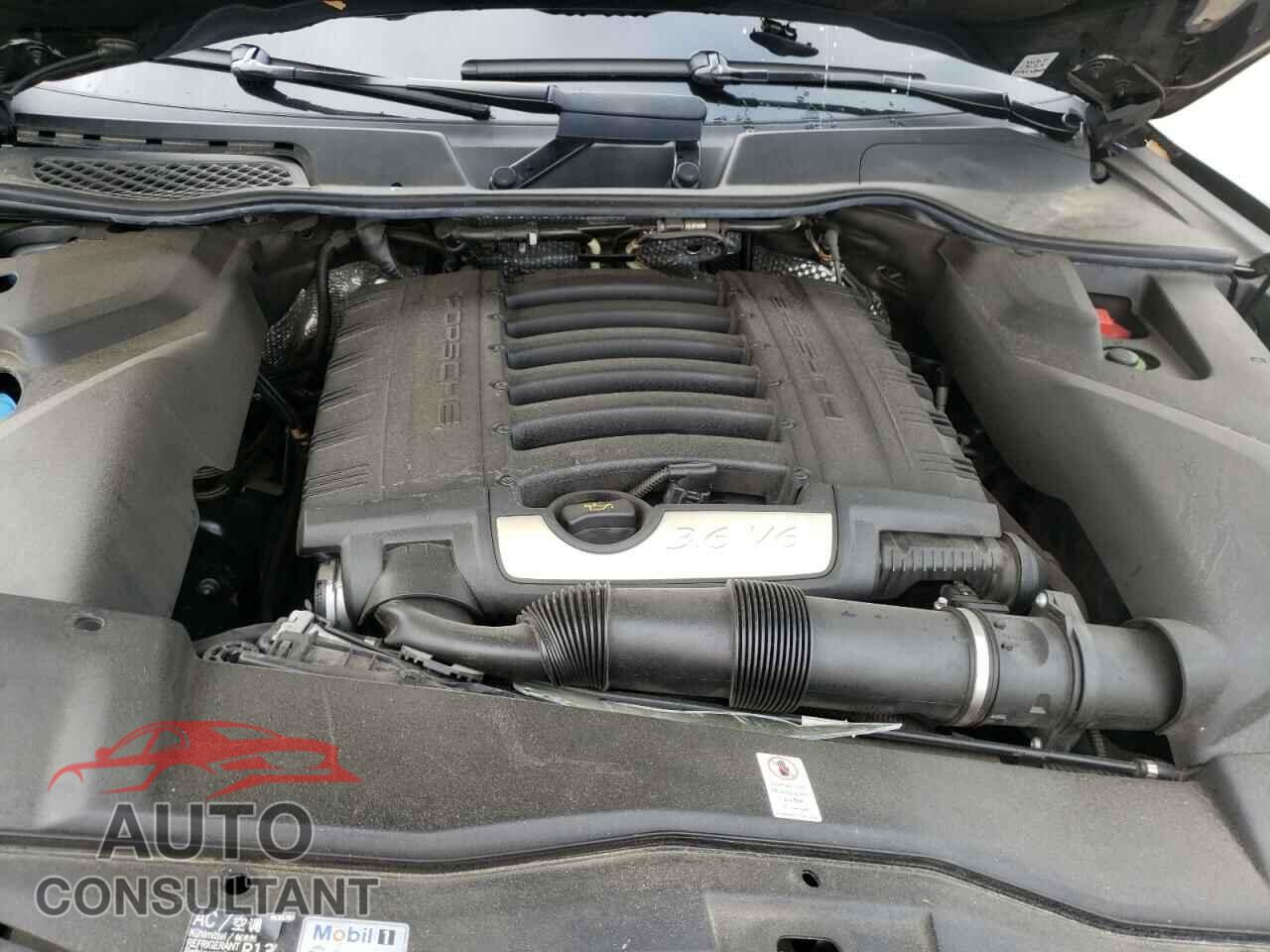 PORSCHE CAYENNE 2016 - WP1AA2A2XGKA11095