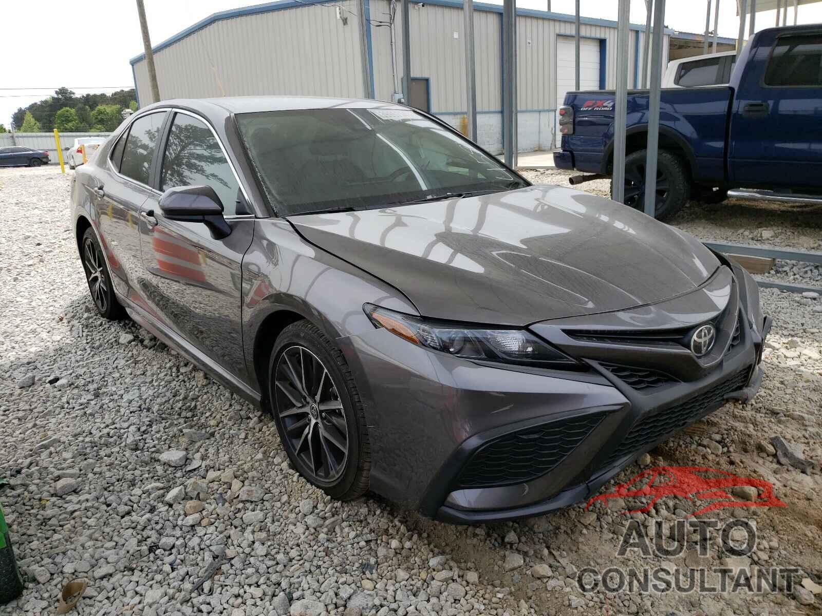 TOYOTA CAMRY 2021 - 4T1G11AKXMU404581