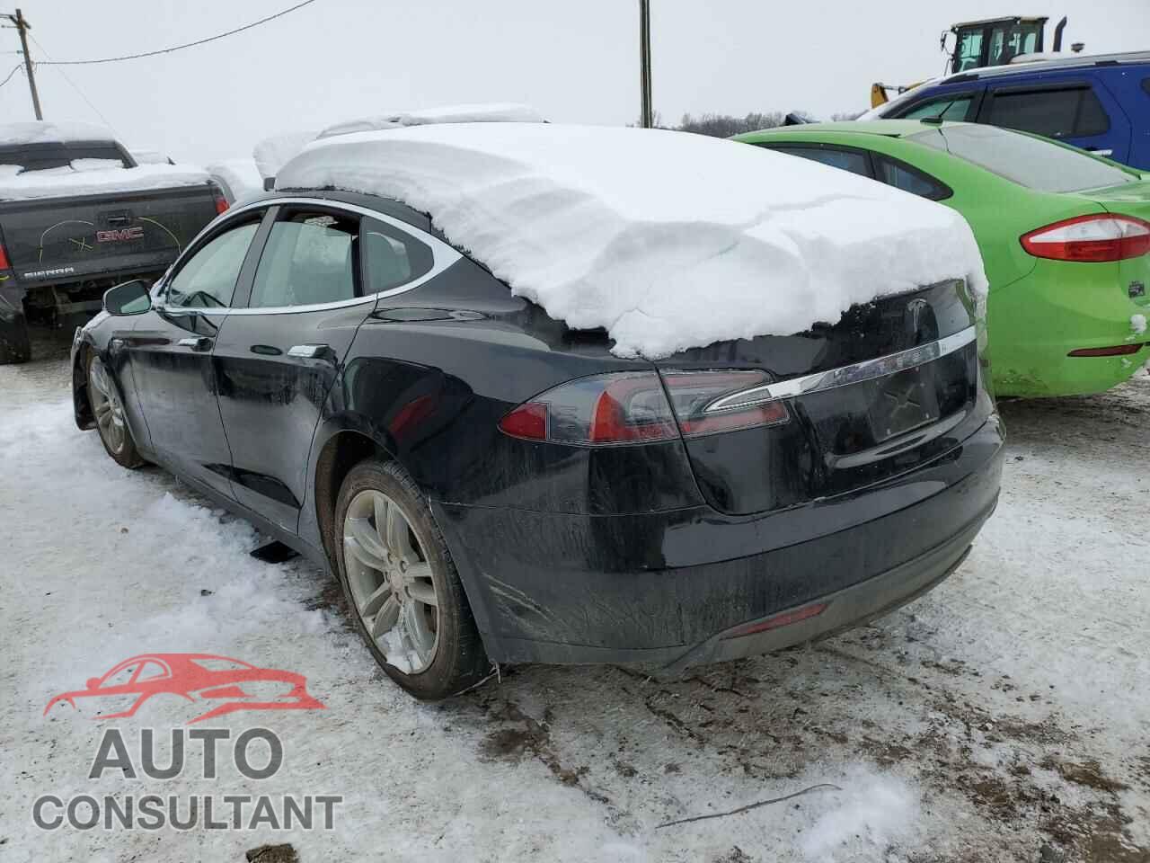 TESLA MODEL S 2015 - 5YJSA1S22FF085136