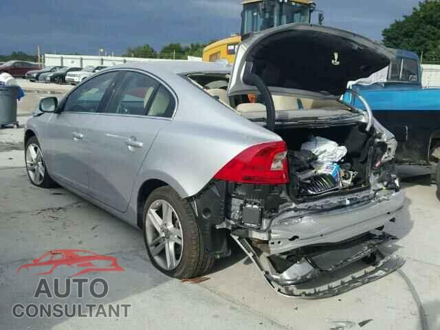 VOLVO S60 2015 - YV140MFCXF2316197