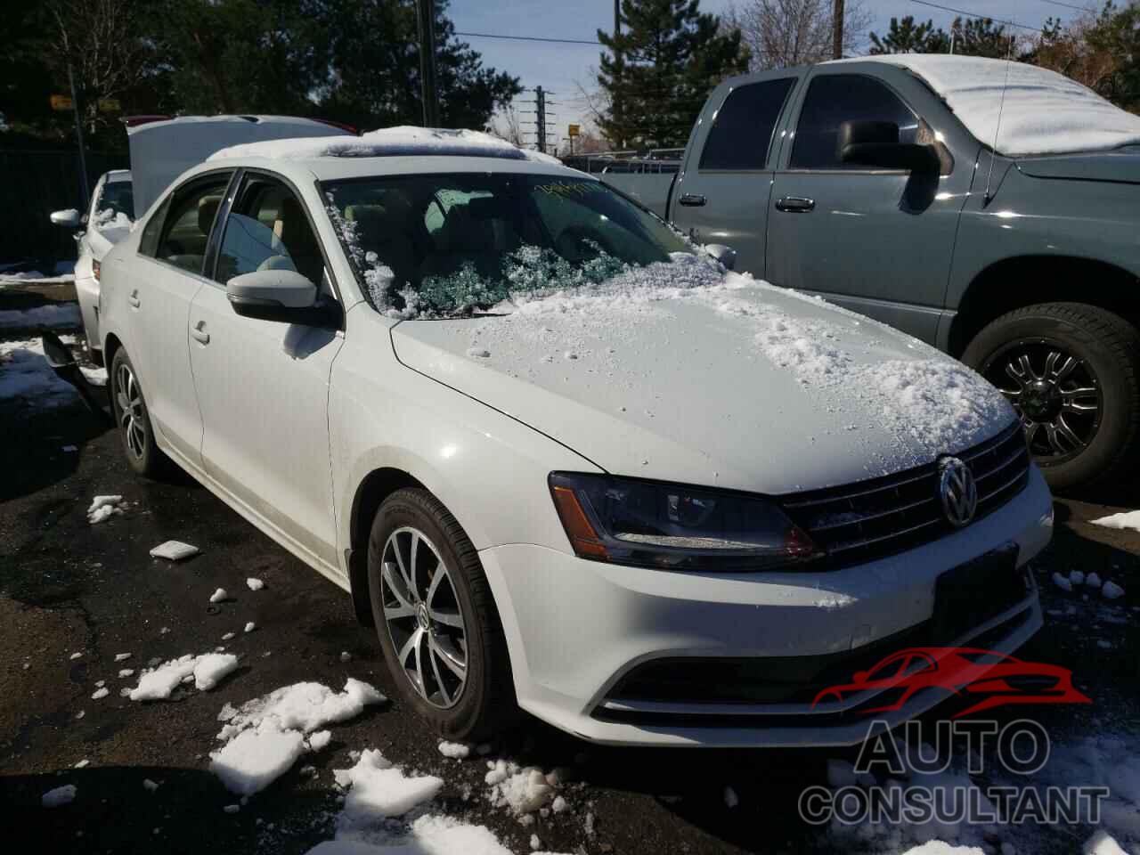VOLKSWAGEN JETTA 2018 - 3VWDB7AJ2JM253344