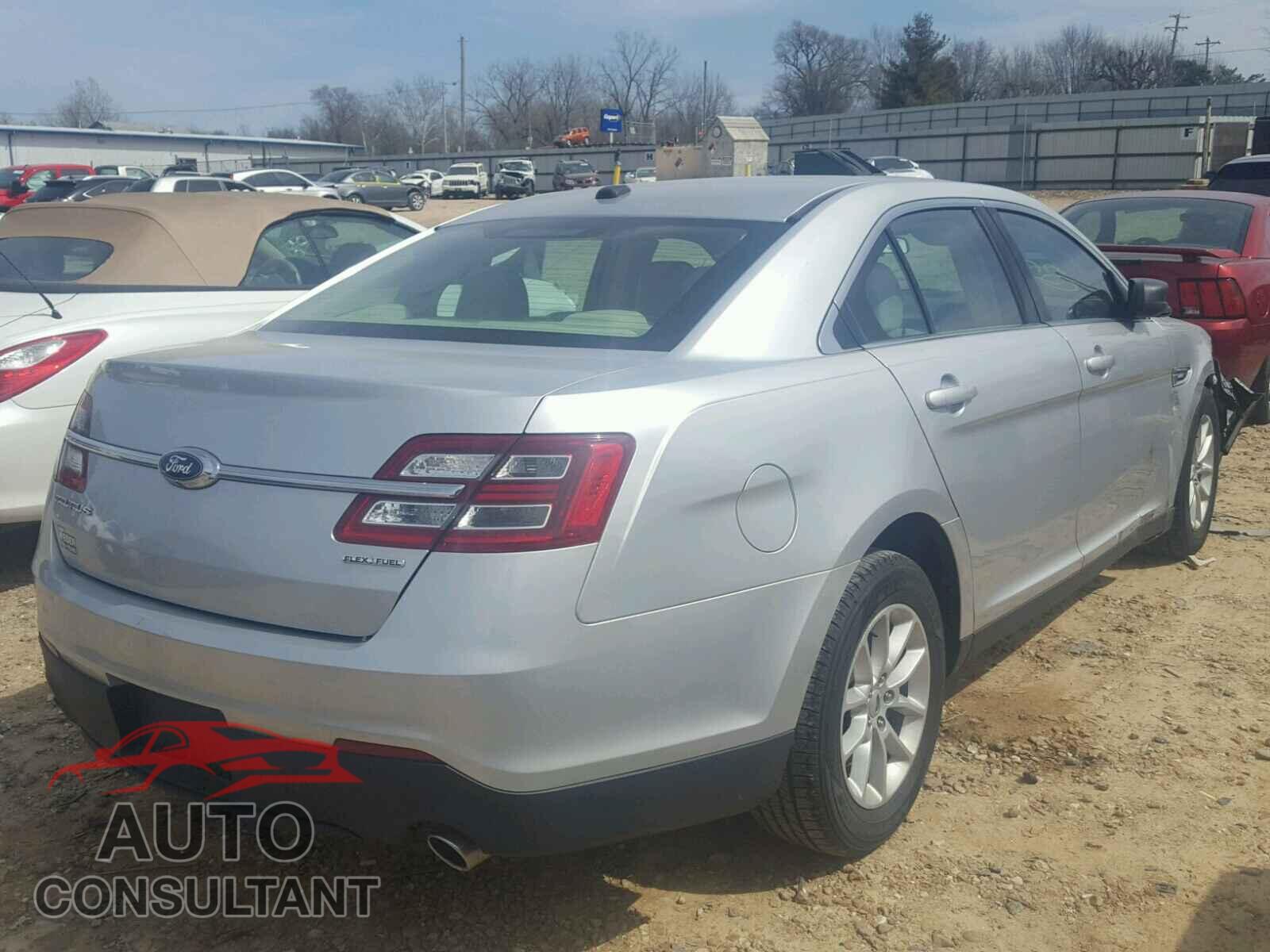 FORD TAURUS 2015 - 1FAHP2D81FG127601