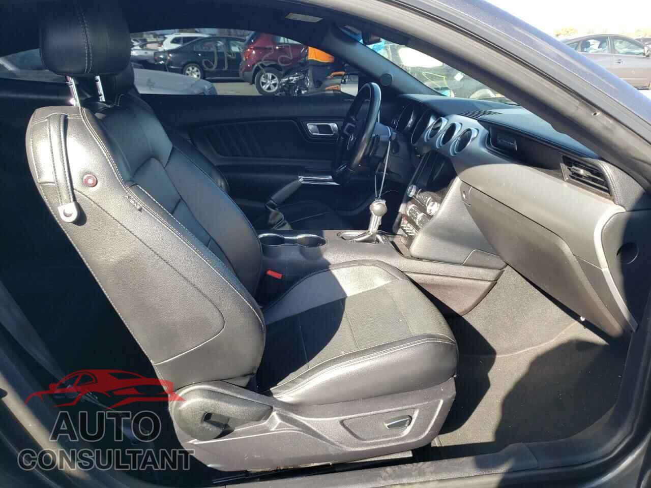 FORD MUSTANG 2019 - 1FA6P8TH7K5172012
