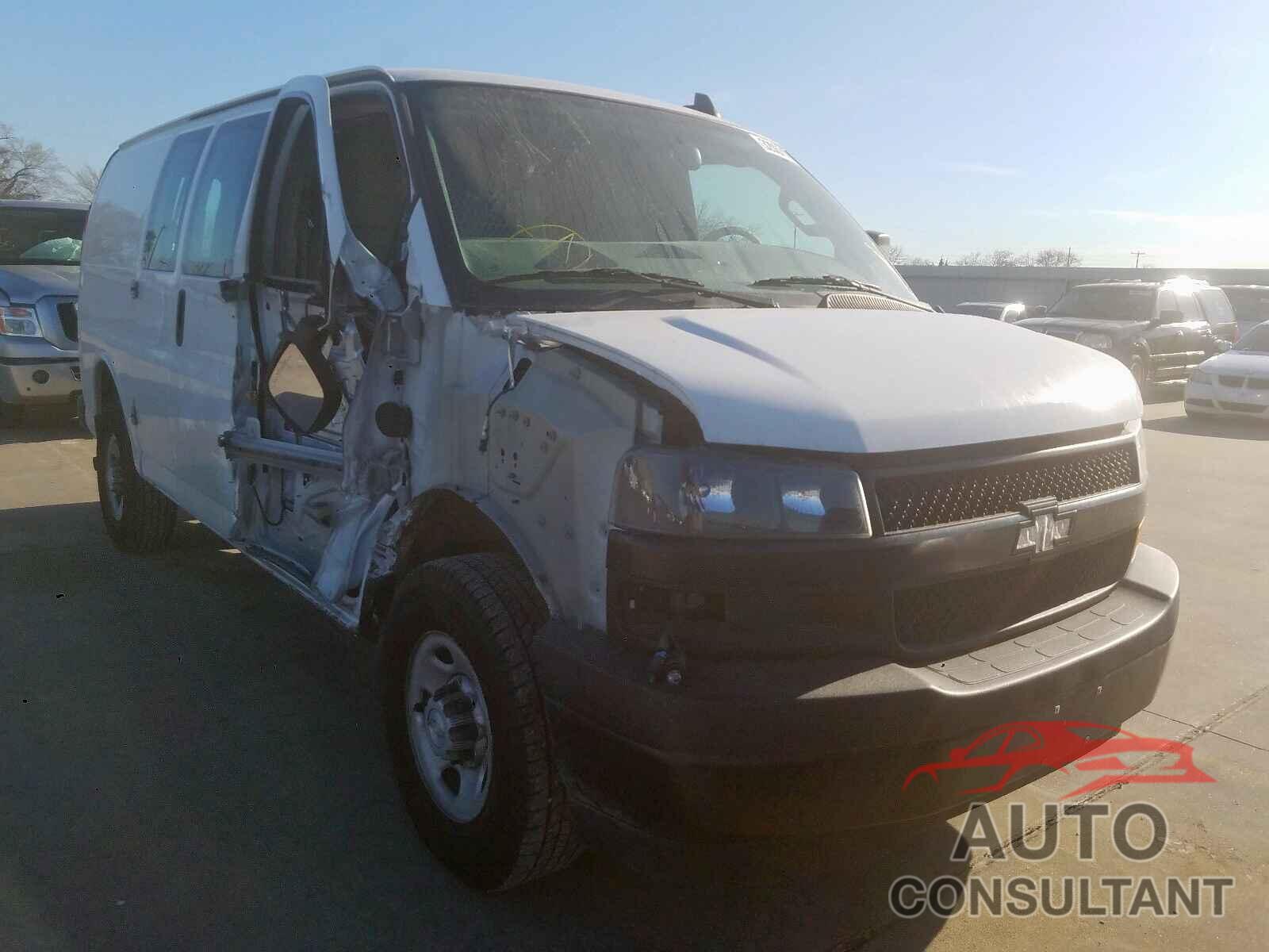 CHEVROLET EXPRESS 2019 - 4T1G31AK2LU010467