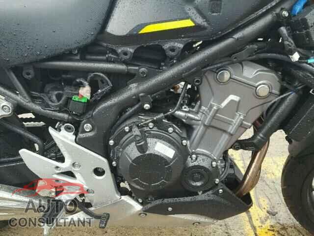 HONDA CB CYCLE 2015 - MLHPC4669F5200571