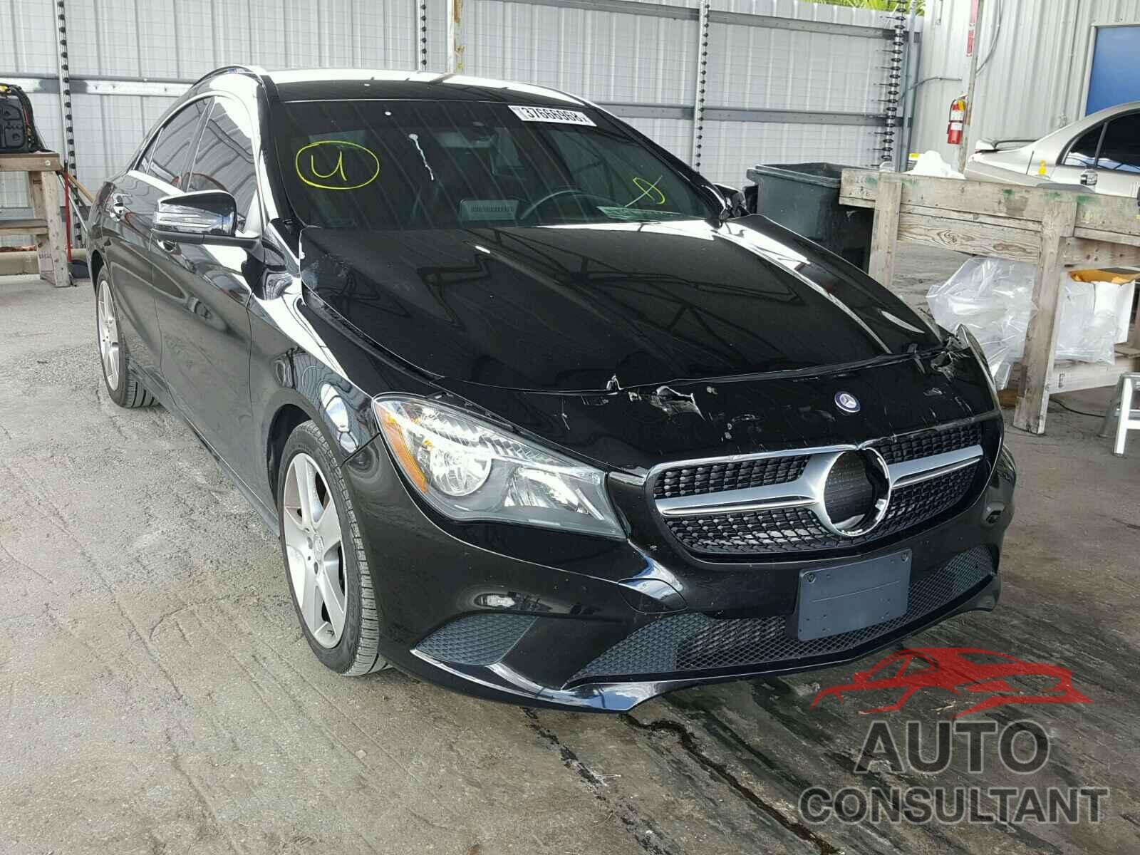 MERCEDES-BENZ CLA 250 2015 - WDDSJ4EB4FN163520