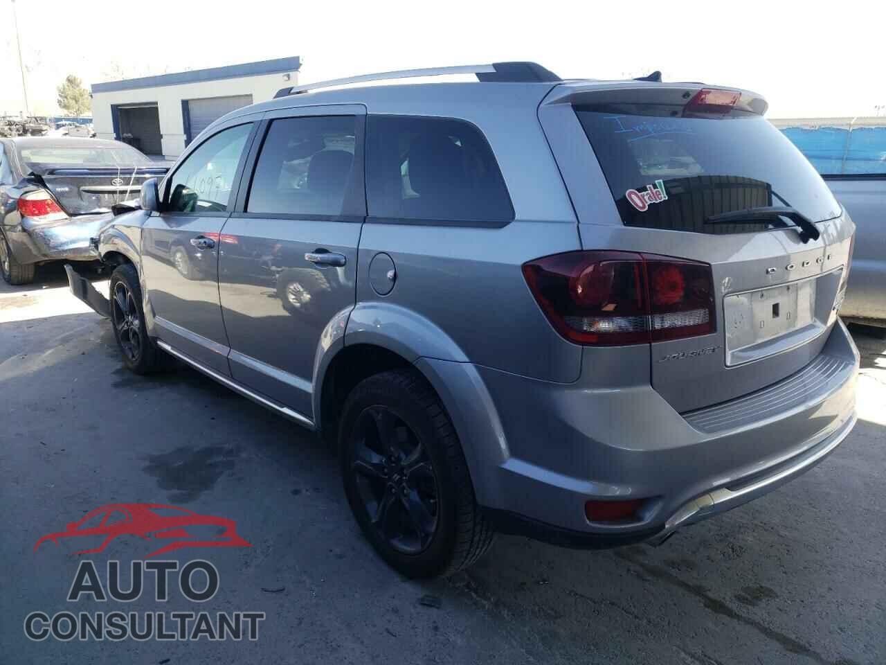 DODGE JOURNEY 2018 - 3C4PDCGG5JT352177