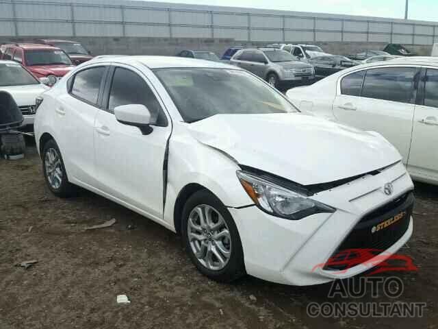 TOYOTA YARIS 2017 - 3MYDLBYV8HY154477