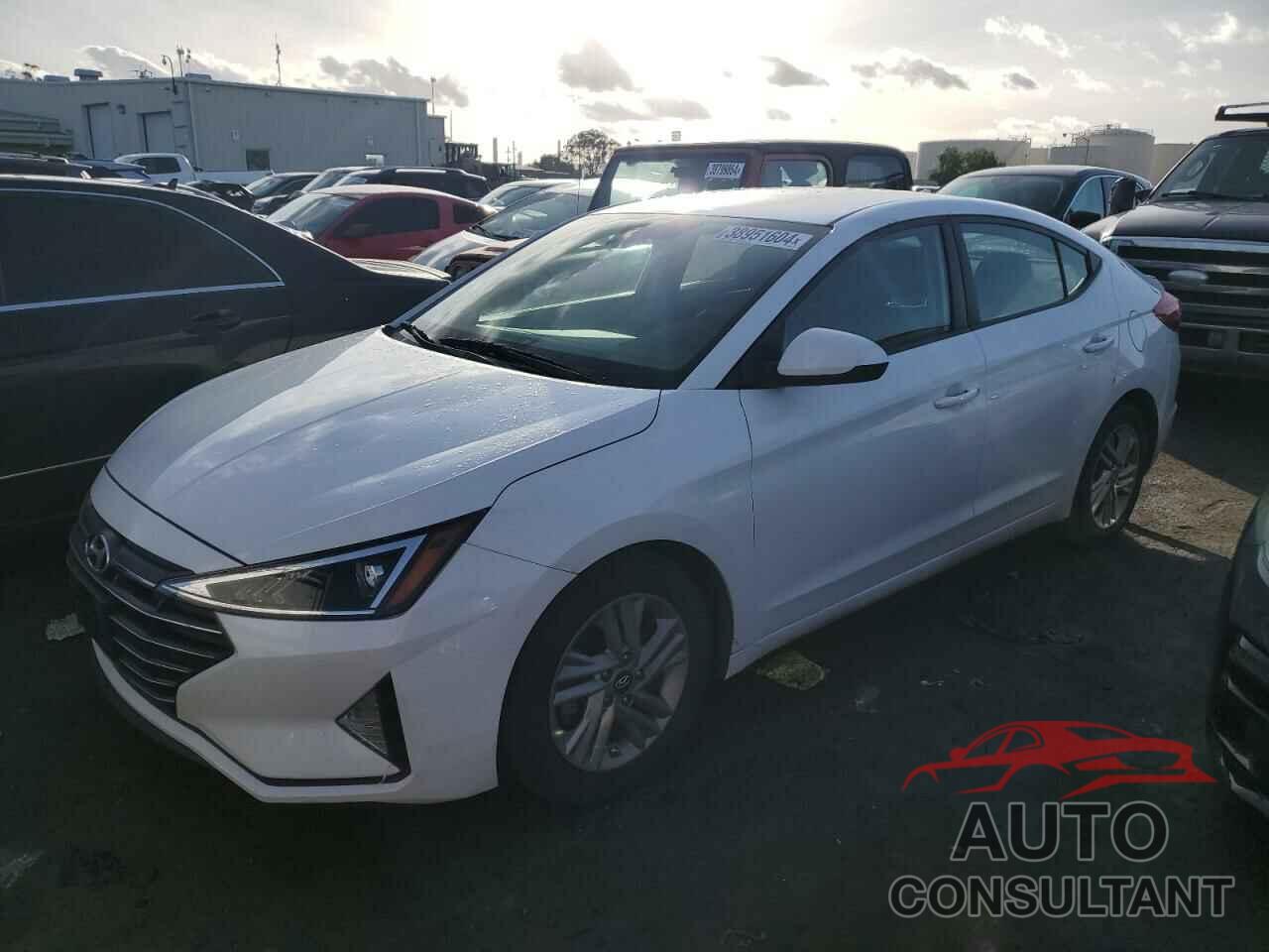 HYUNDAI ELANTRA 2020 - 5NPD84LF6LH570030