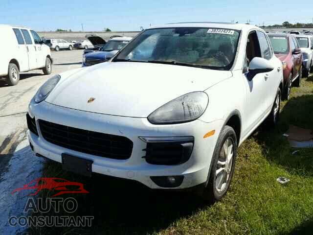 PORSCHE CAYENNE 2016 - WP1AA2A27GLA08777