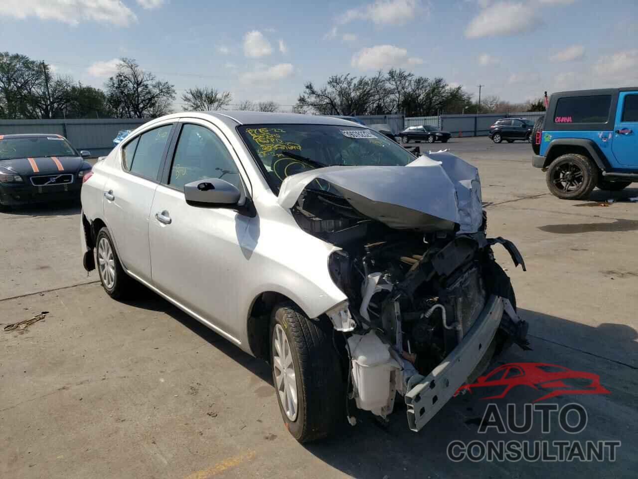 NISSAN VERSA 2019 - 3N1CN7AP7KL846976