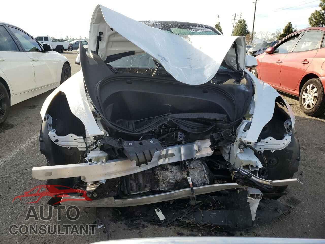 TESLA MODEL 3 2023 - 5YJ3E1EA1PF400831