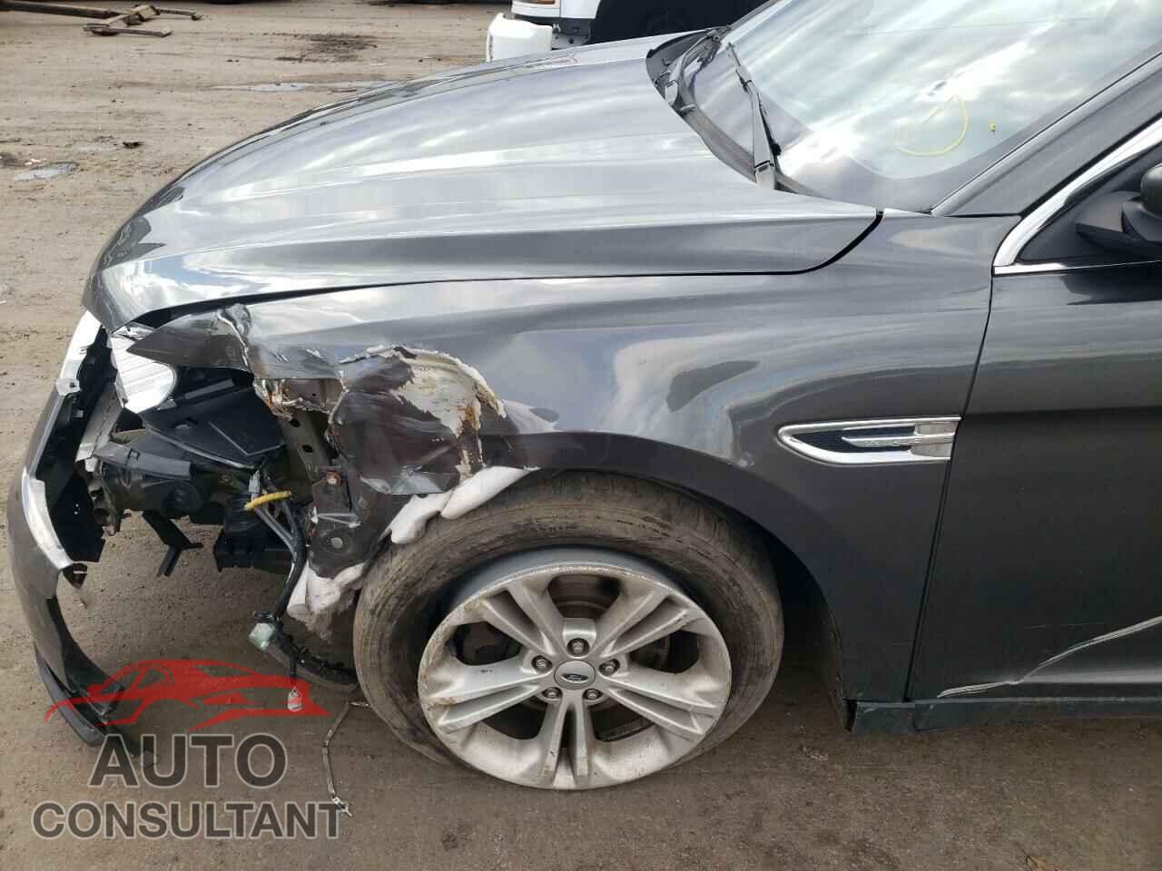 FORD TAURUS 2017 - 1FAHP2E88HG113681