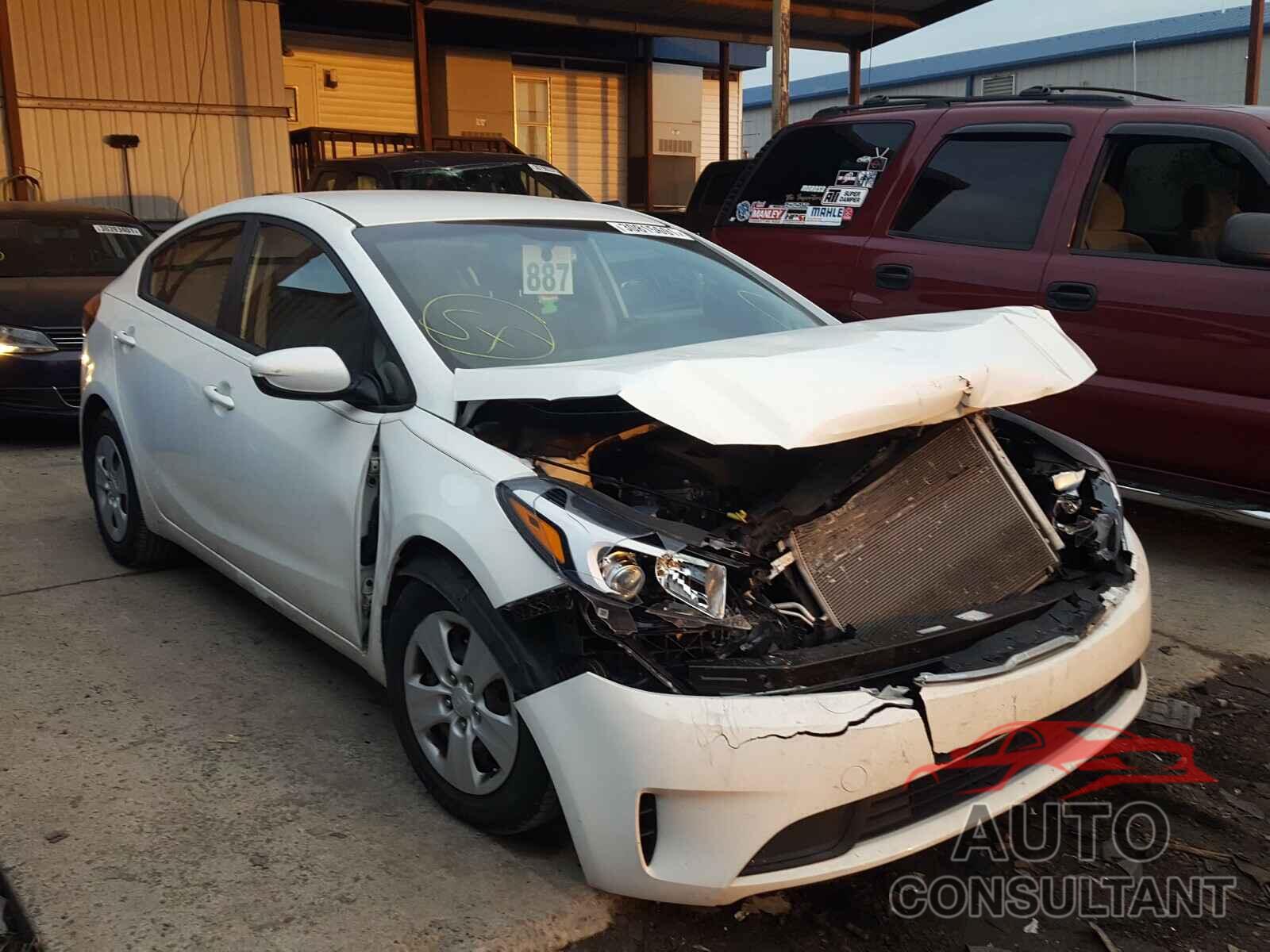 KIA FORTE 2017 - 3KPFK4A75HE049303