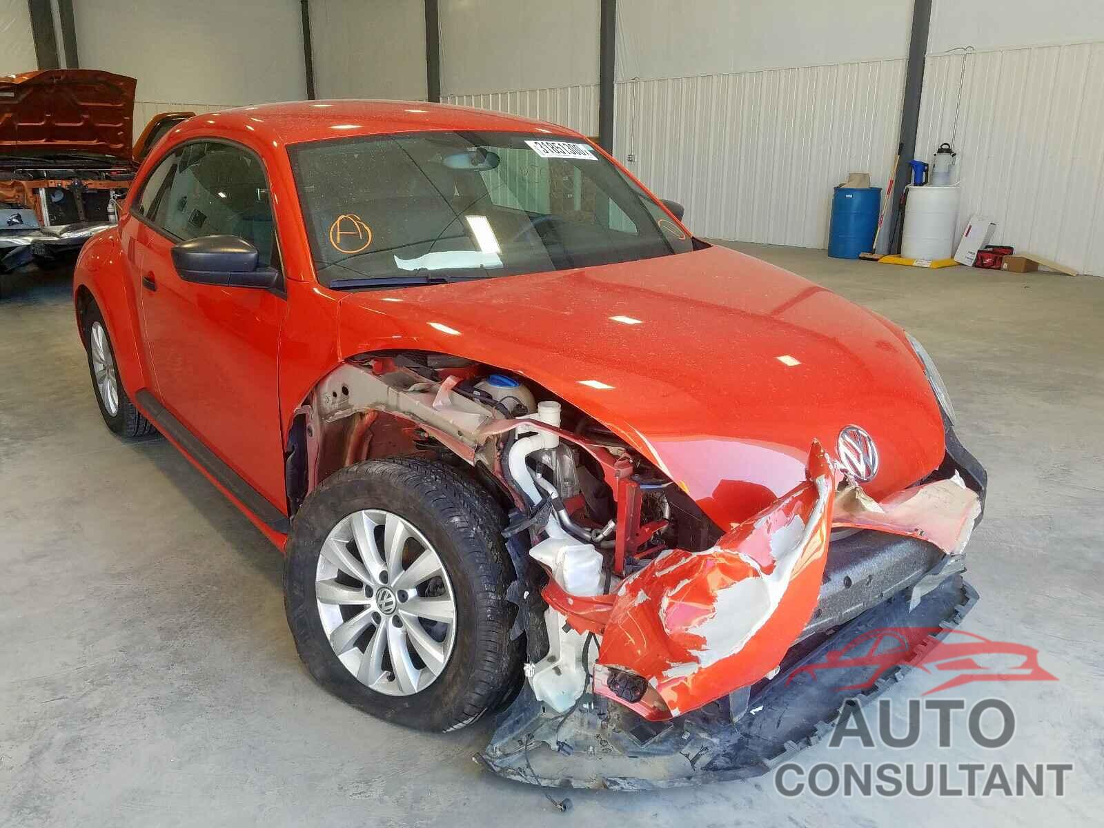 VOLKSWAGEN BEETLE 2016 - 3VWF17AT7GM601919