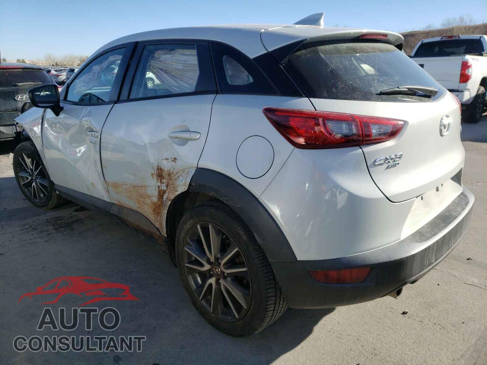 MAZDA CX-3 2017 - JM1DKFC76H0143246
