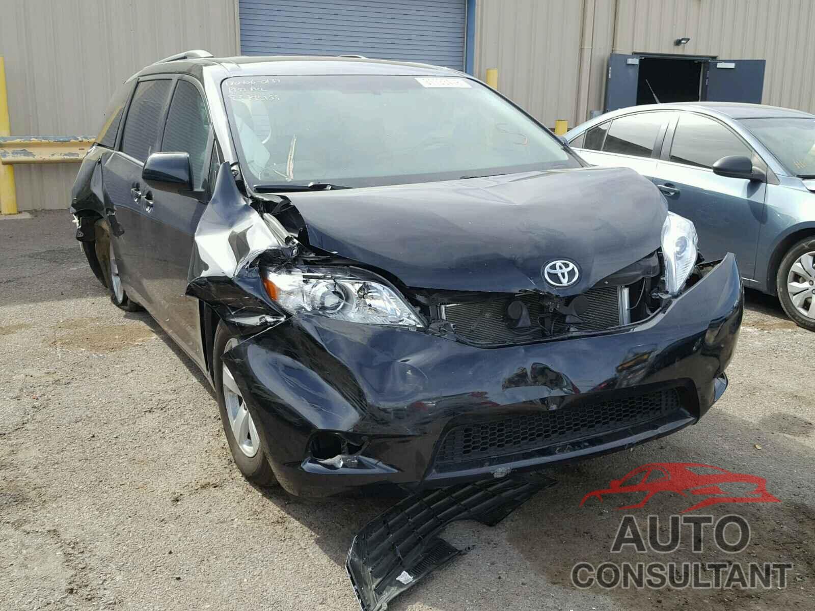 TOYOTA SIENNA 2015 - 5TDKK3DC2FS552517