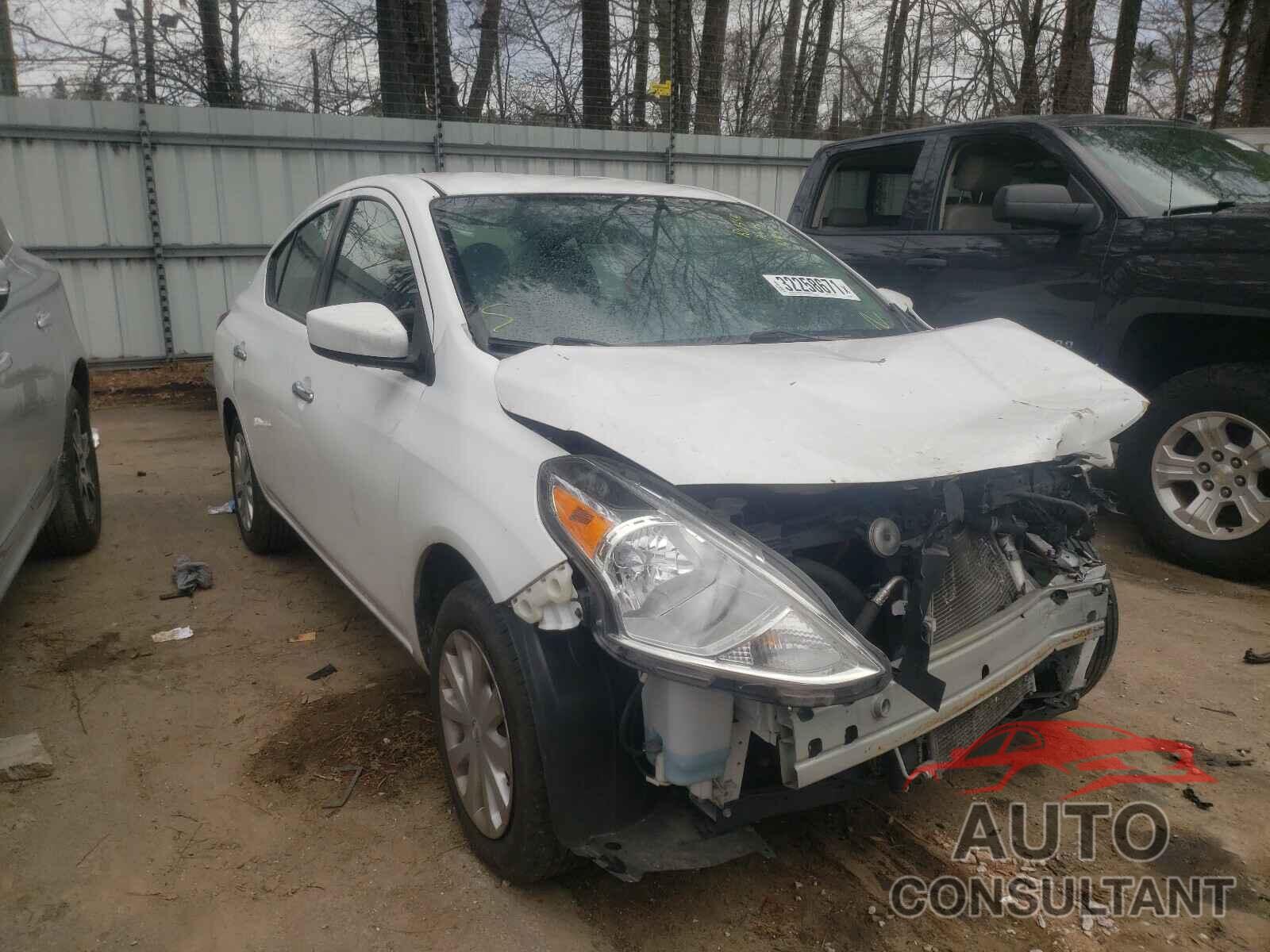 NISSAN VERSA 2017 - 3N1CN7AP1HL825727
