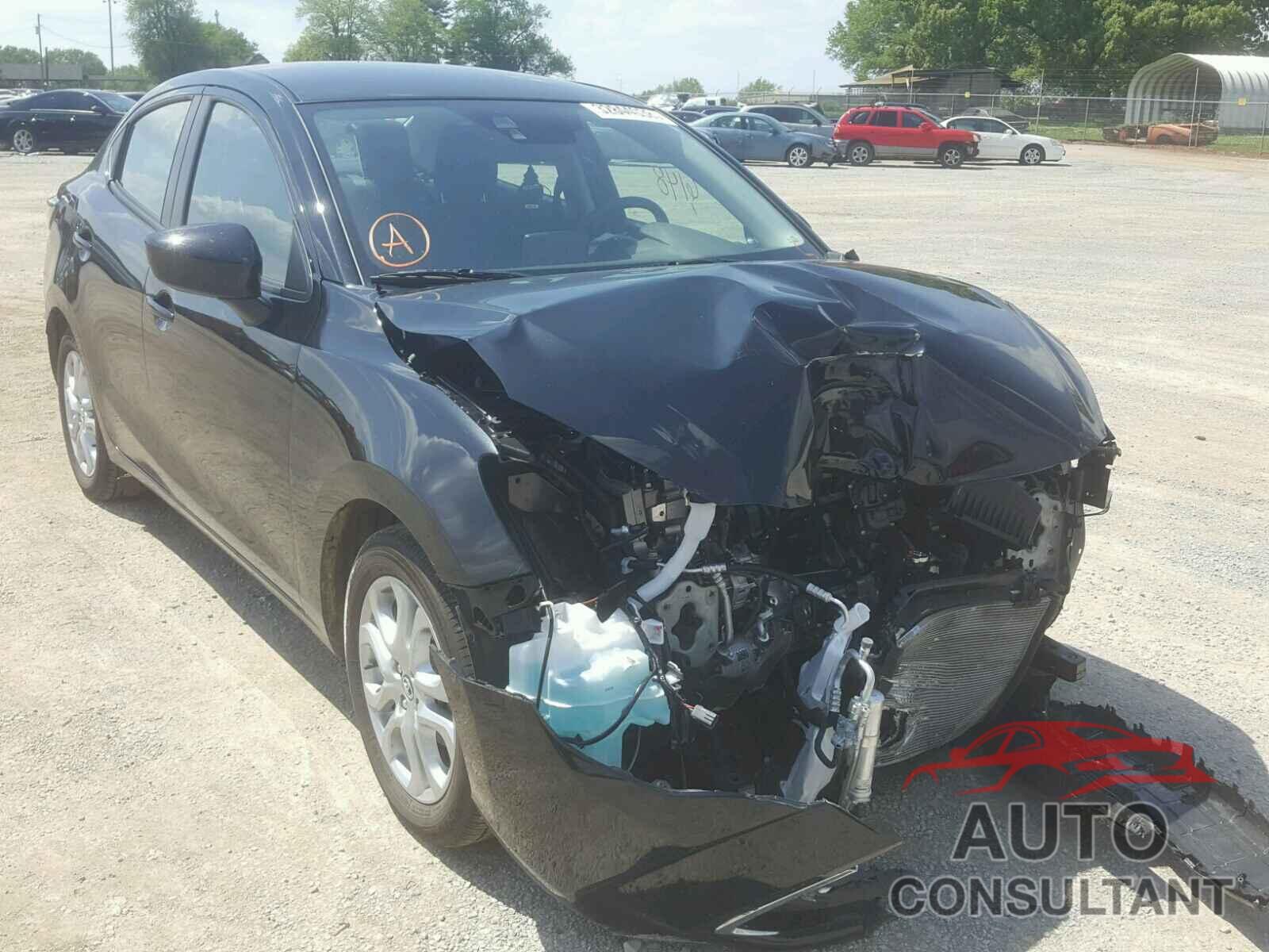 TOYOTA YARIS 2018 - 3MYDLBYV7JY313768