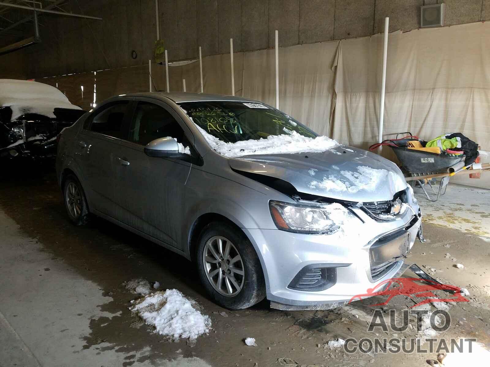 CHEVROLET SONIC 2017 - 1G1JD5SH7H4108105