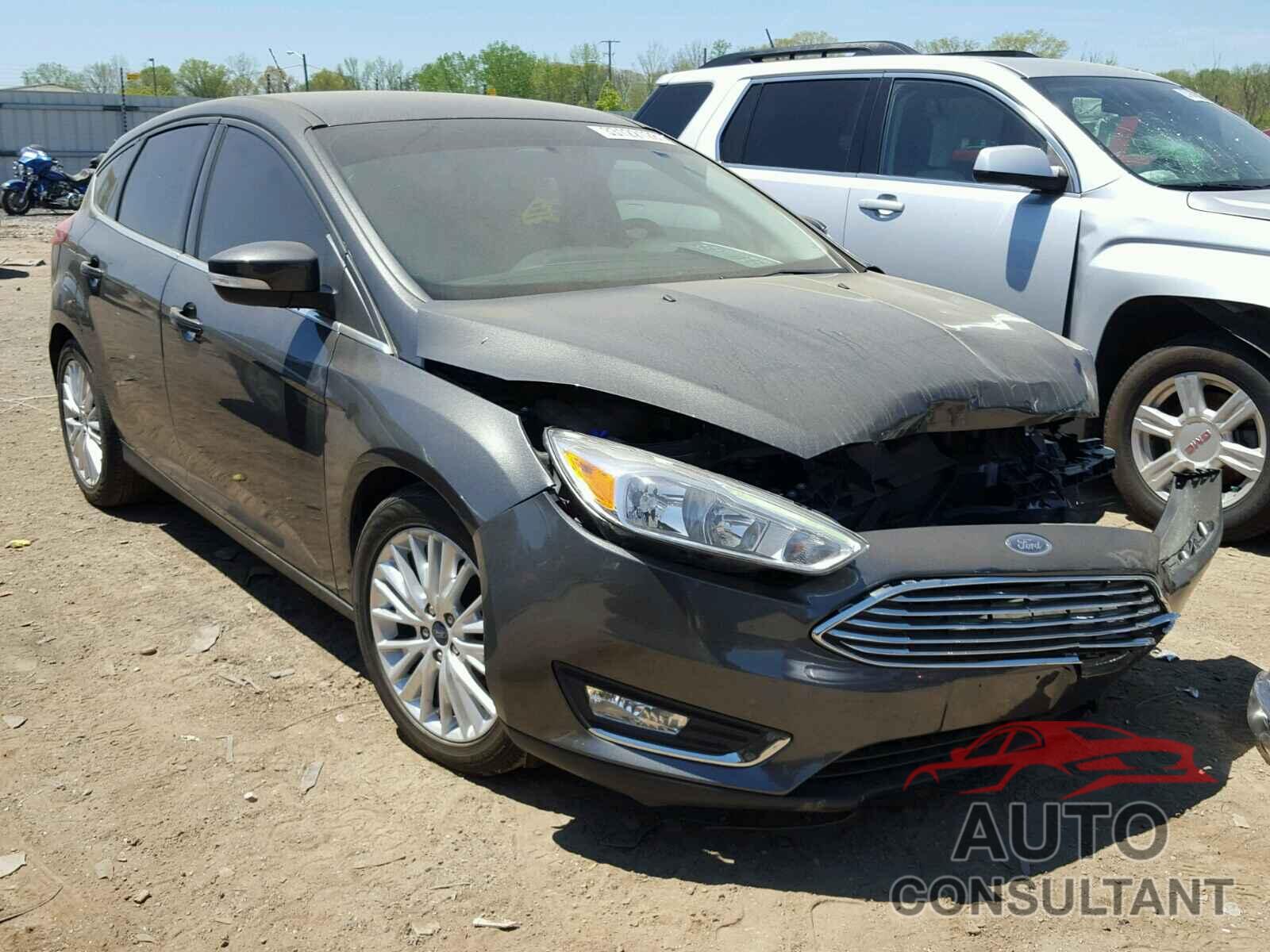 FORD FOCUS 2016 - 1FADP3N22GL330424