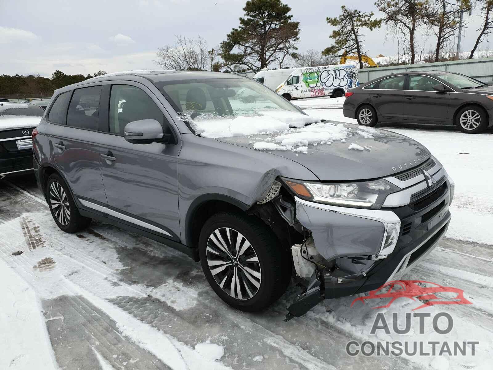 MITSUBISHI OUTLANDER 2019 - JA4AD3A35KZ008350